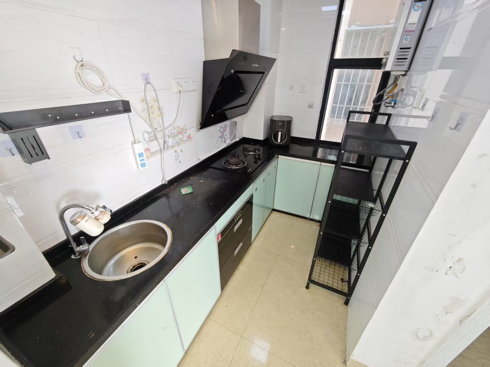 乾坤湖龙昆花园  1室1厅1卫    66.0万 乾坤湖龙昆花园  1室1厅1卫    66.0万室内图