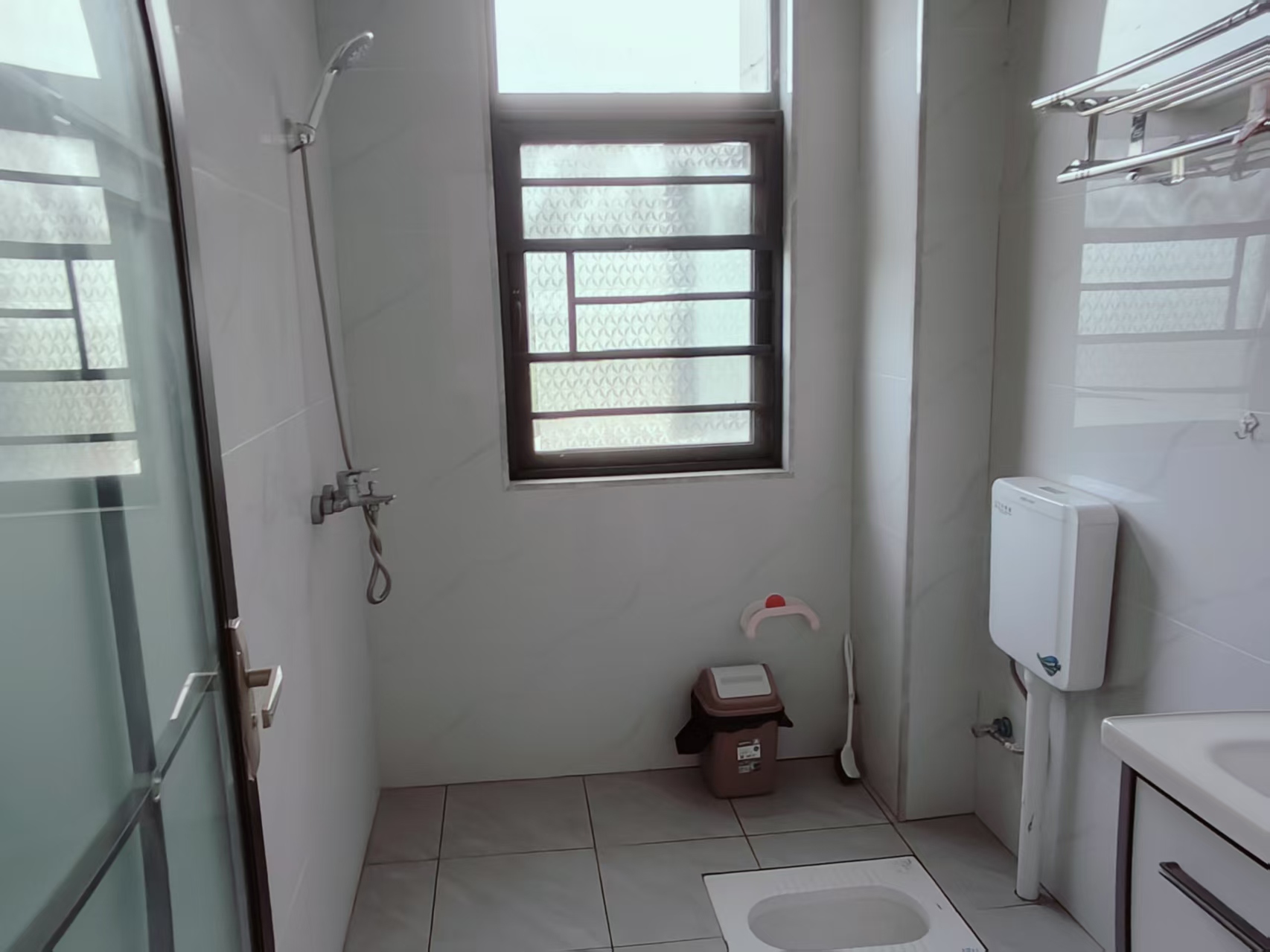 高新活力城 3室2厅2卫 2280.0元/月 高新活力城 3室2厅2卫 2280.0元/月室内图