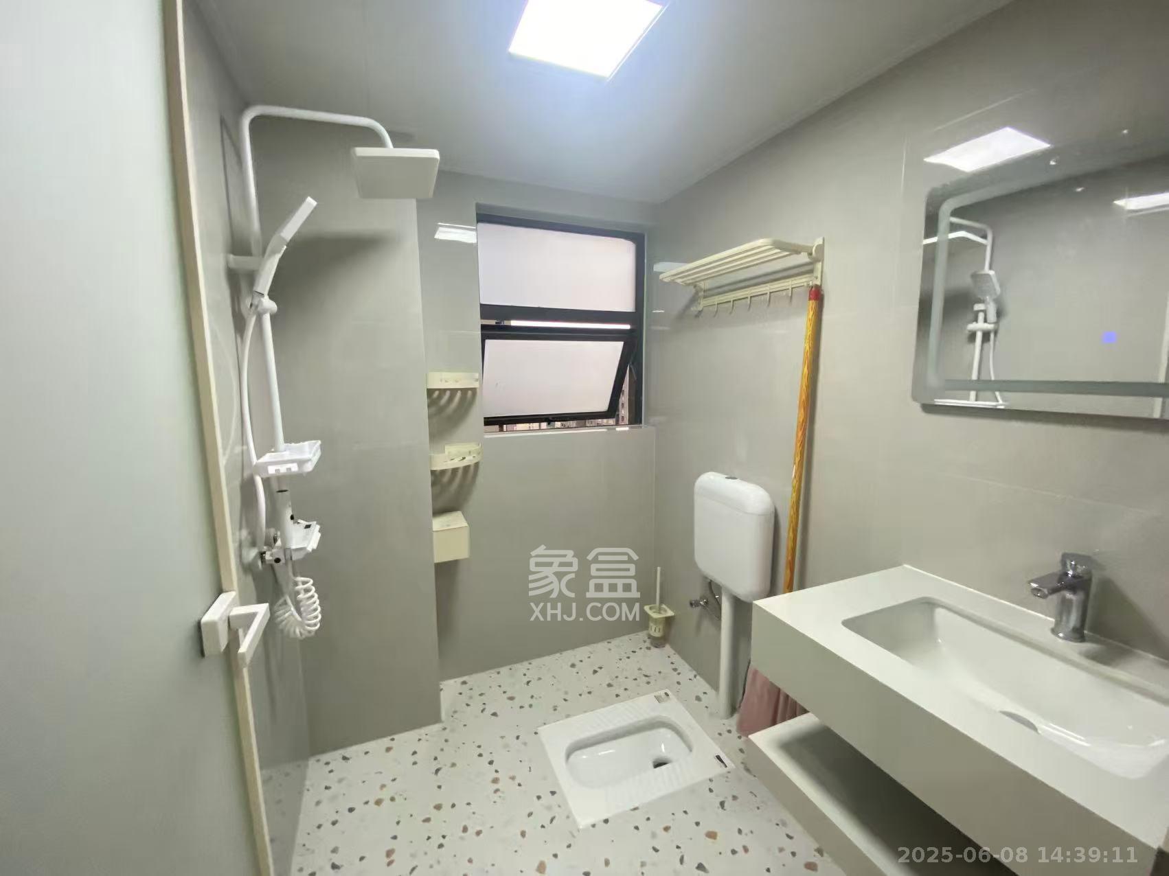 东驿竹园  2室1厅1卫   2700.00元/月室内图