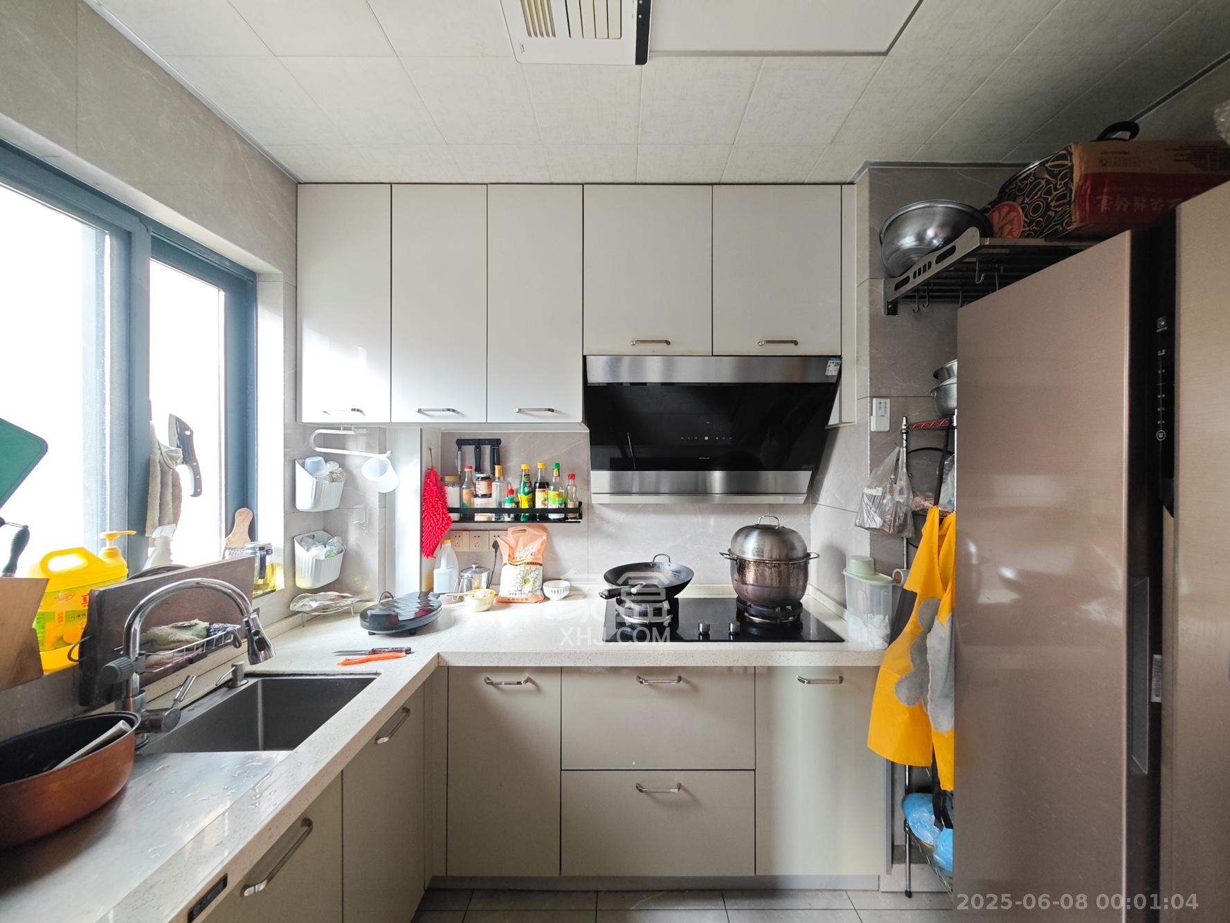 中建嘉和城  4室2厅2卫   125.00万其他