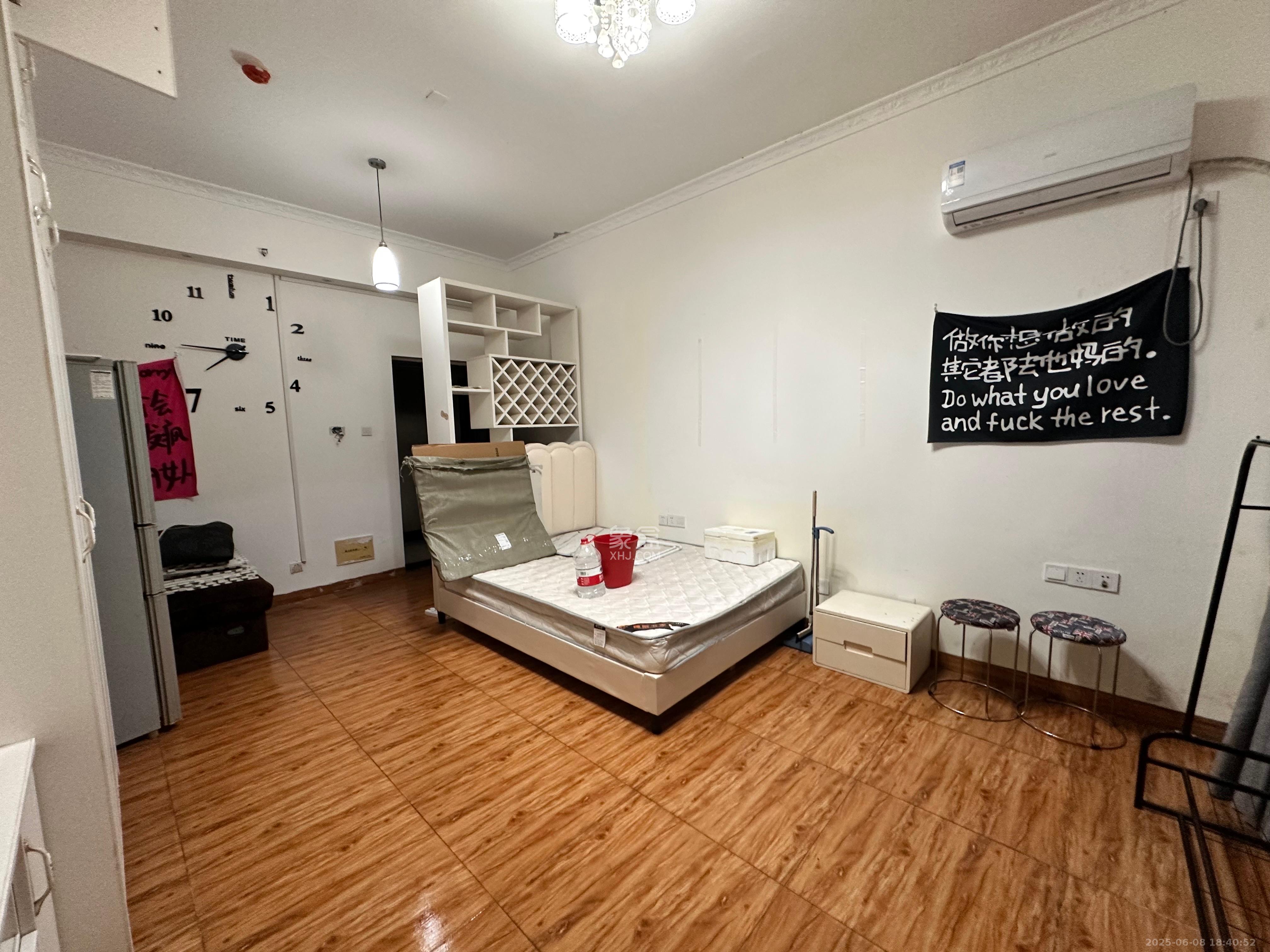 金鼎公园尚 1室1厅1卫 1000.0元/月 金鼎公园尚 1室1厅1卫 1000.0元/月室内图