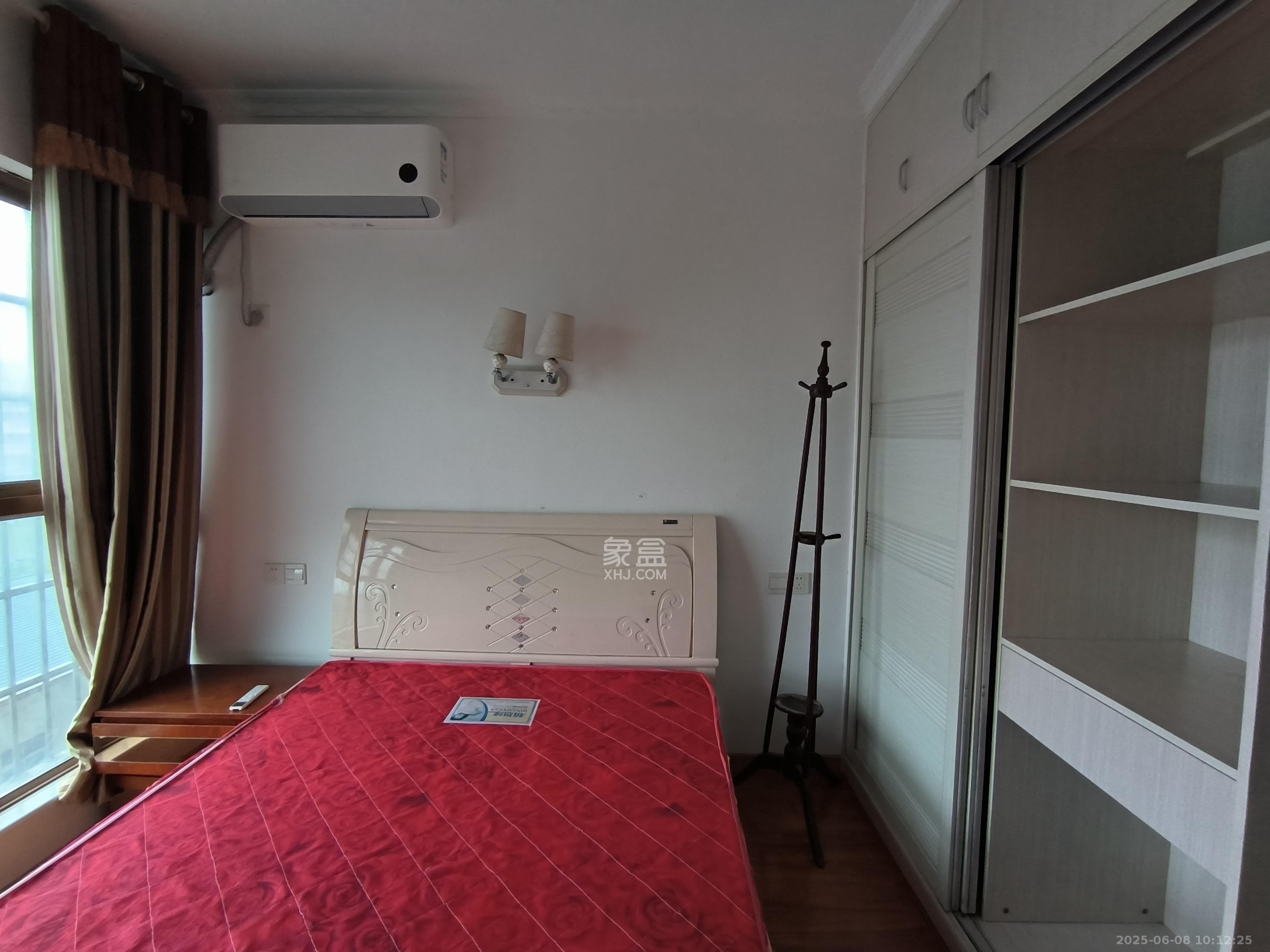 锑都家园  4室2厅2卫    2000.0元/月 锑都家园  4室2厅2卫    2000.0元/月室内图