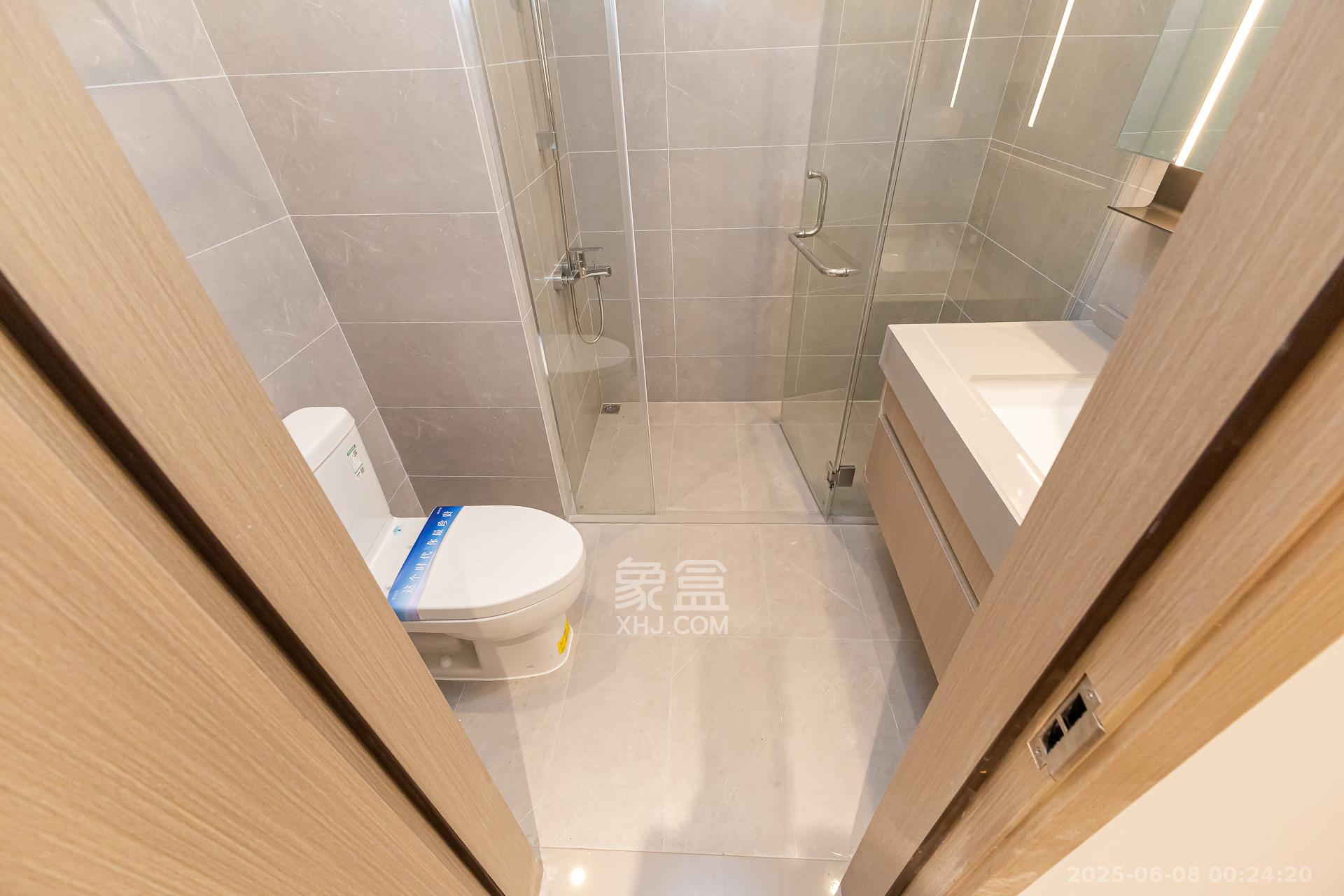 时代倾城汀蓝(时代倾城六期) 3室2厅3卫 179.0万 时代倾城汀蓝(时代倾城六期) 3室2厅3卫 179.0万卫生间