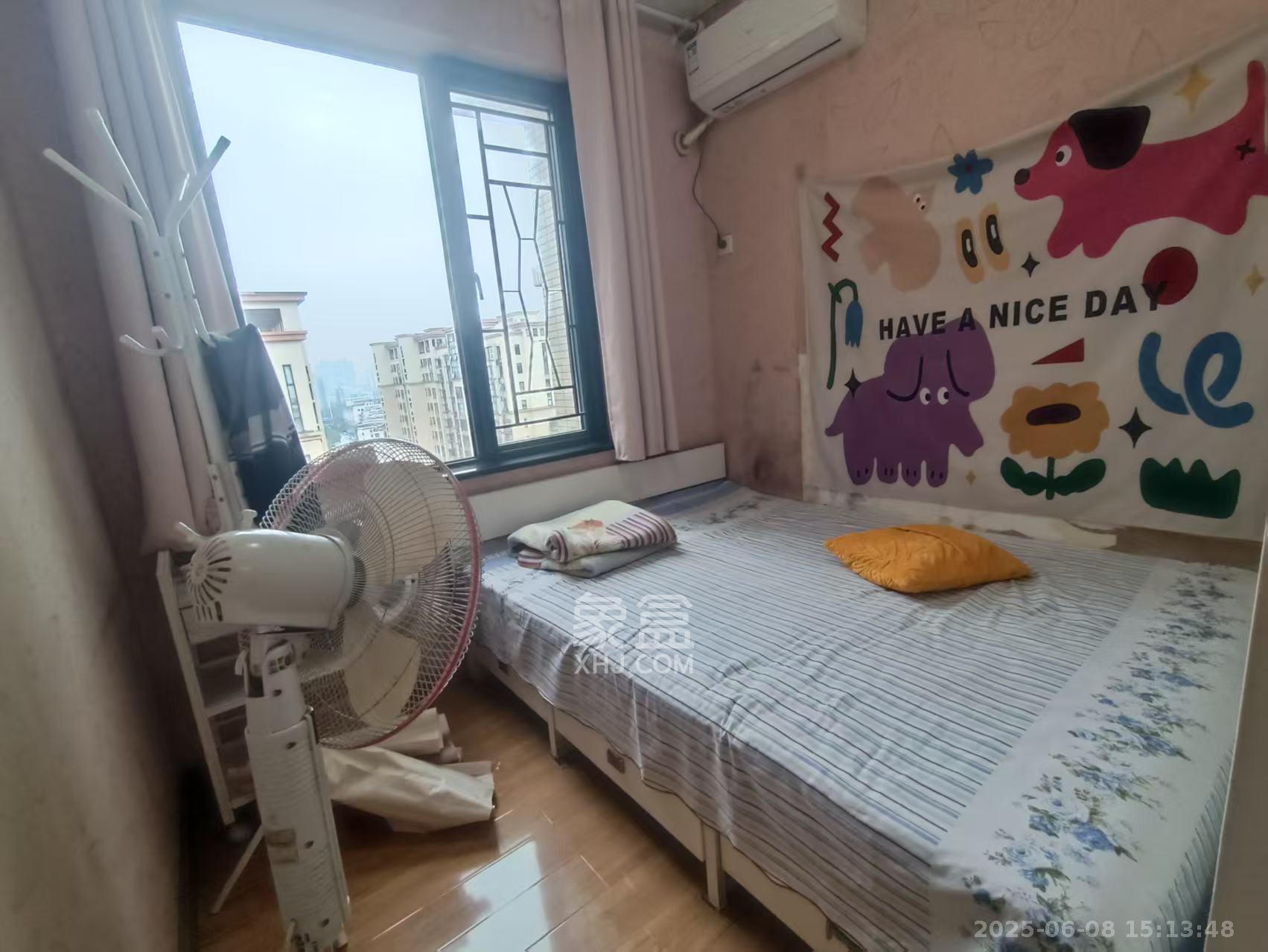 长盛岚庭 3室2厅1卫 2200.0元/月 长盛岚庭 3室2厅1卫 2200.0元/月室内图