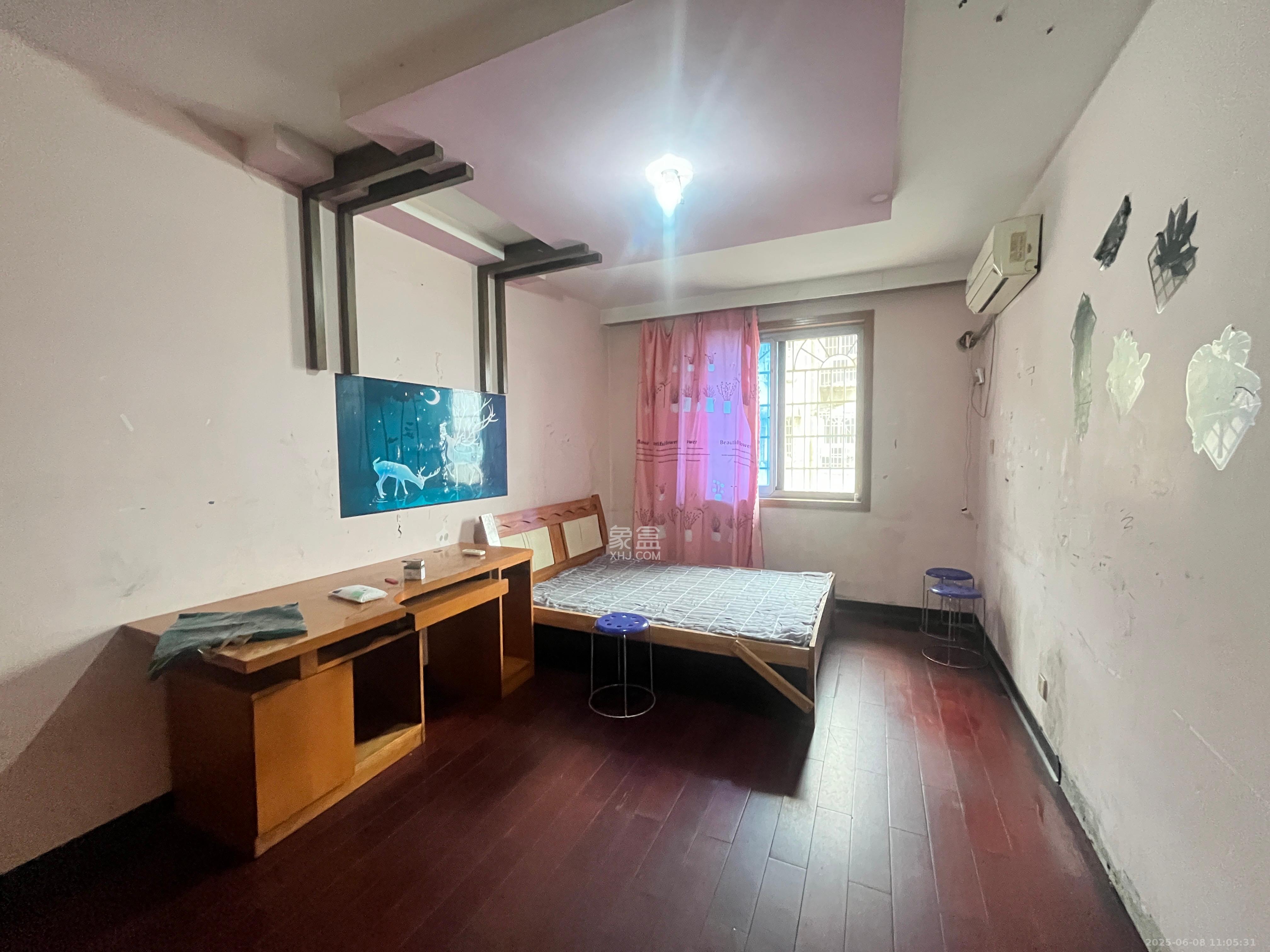 芙蓉电器城  3室2厅1卫    1500.0元/月 芙蓉电器城  3室2厅1卫    1500.0元/月