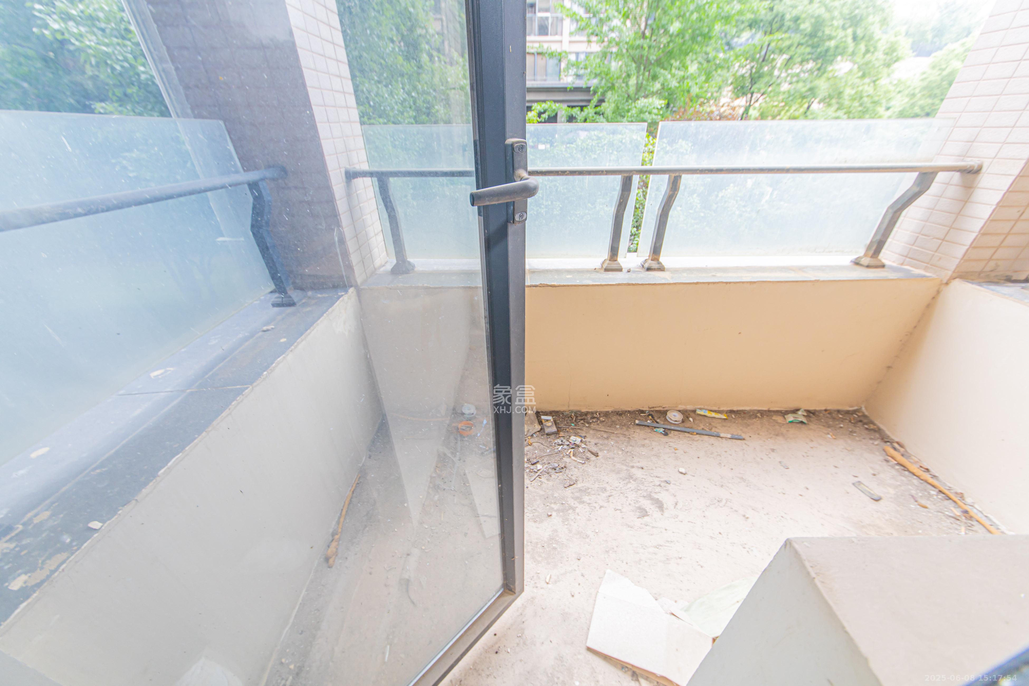 保利花园 3室2厅1卫 96.0万 保利花园 3室2厅1卫 96.0万厨房