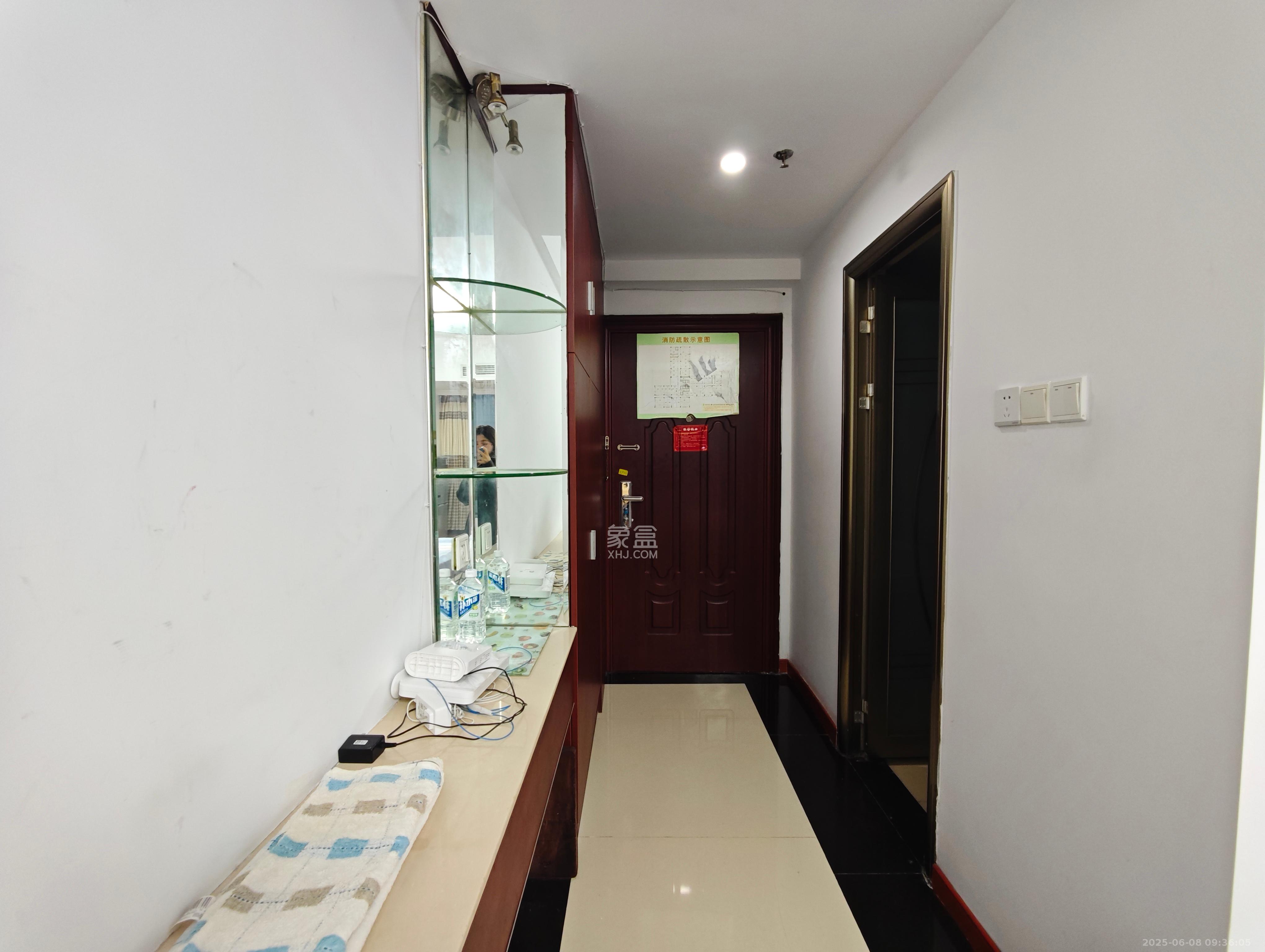 名富公寓 1室1厅1卫 1700.0元/月 名富公寓 1室1厅1卫 1700.0元/月室内图