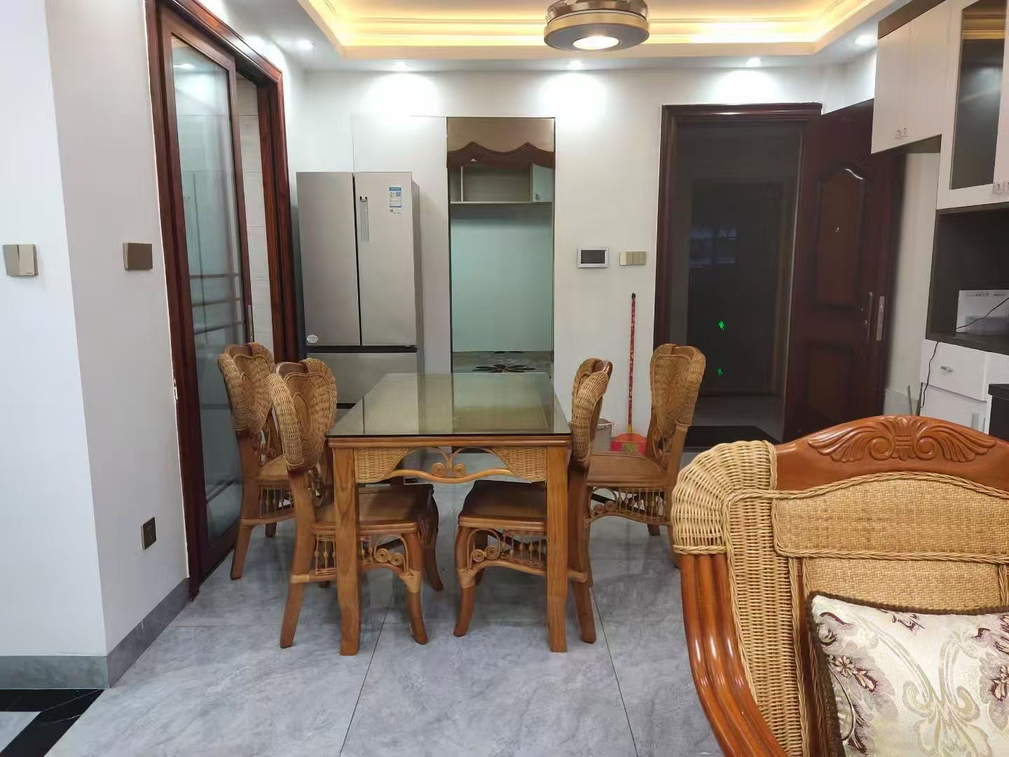 保利中央海岸一二期  3室2厅2卫    190.0万 保利中央海岸一二期  3室2厅2卫    190.0万室内图