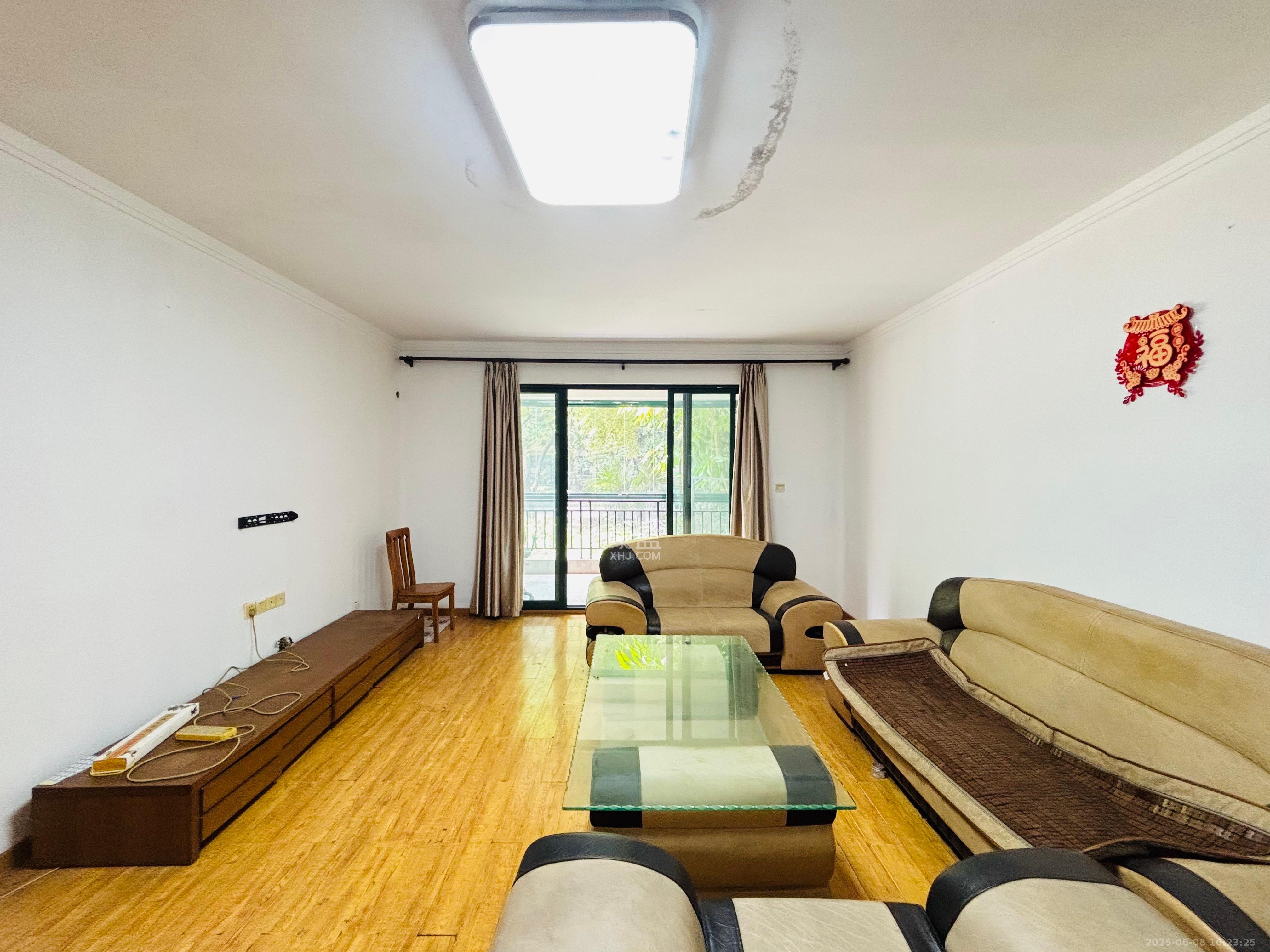 星城世家 3室2厅2卫 2300.0元/月 星城世家 3室2厅2卫 2300.0元/月室内图