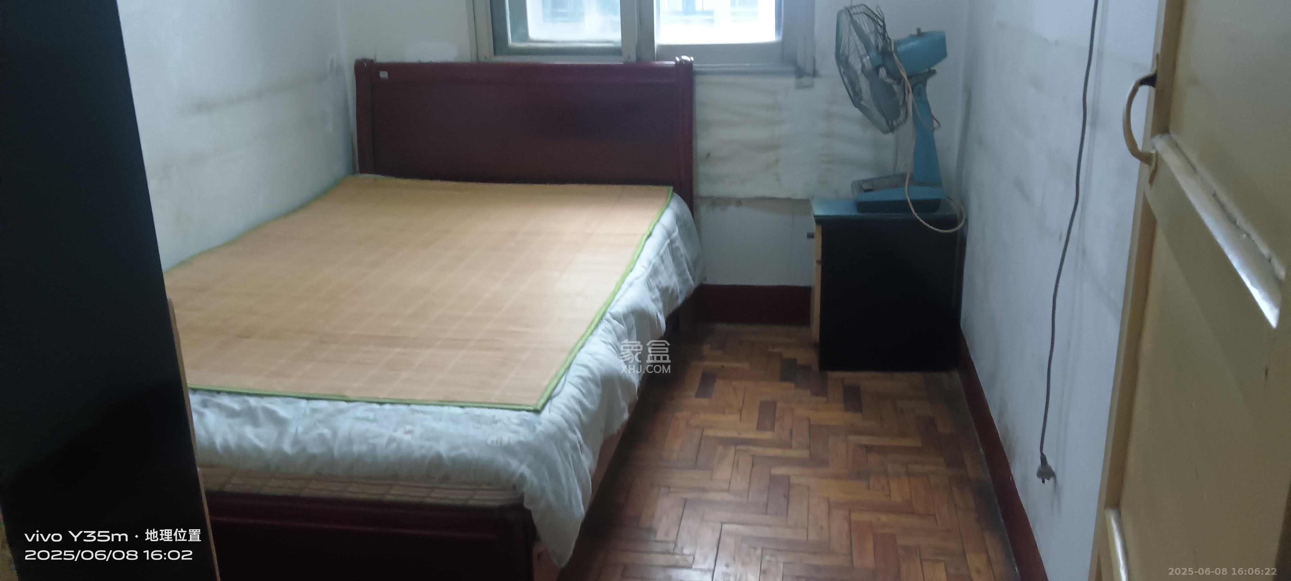 东风二村社区房  3室1厅1卫    2100.0元/月室内图