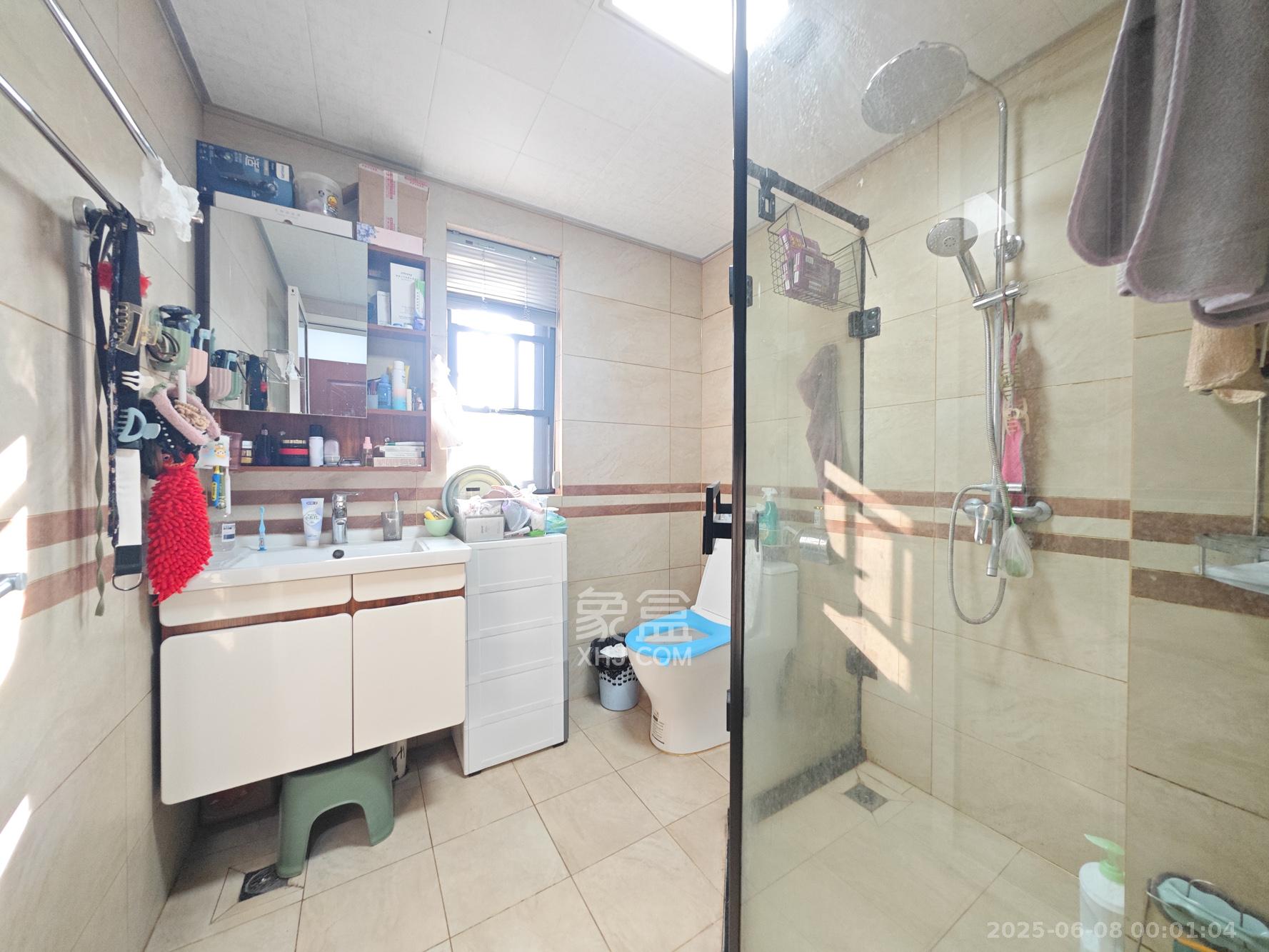 中建嘉和城  4室2厅2卫   125.00万其他