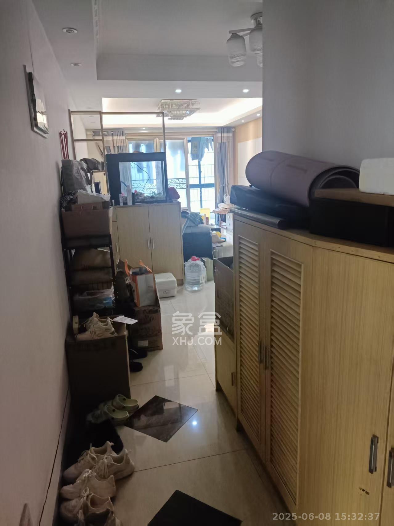 保利麓谷林语C区  3室2厅1卫   2700.00元/月室内图