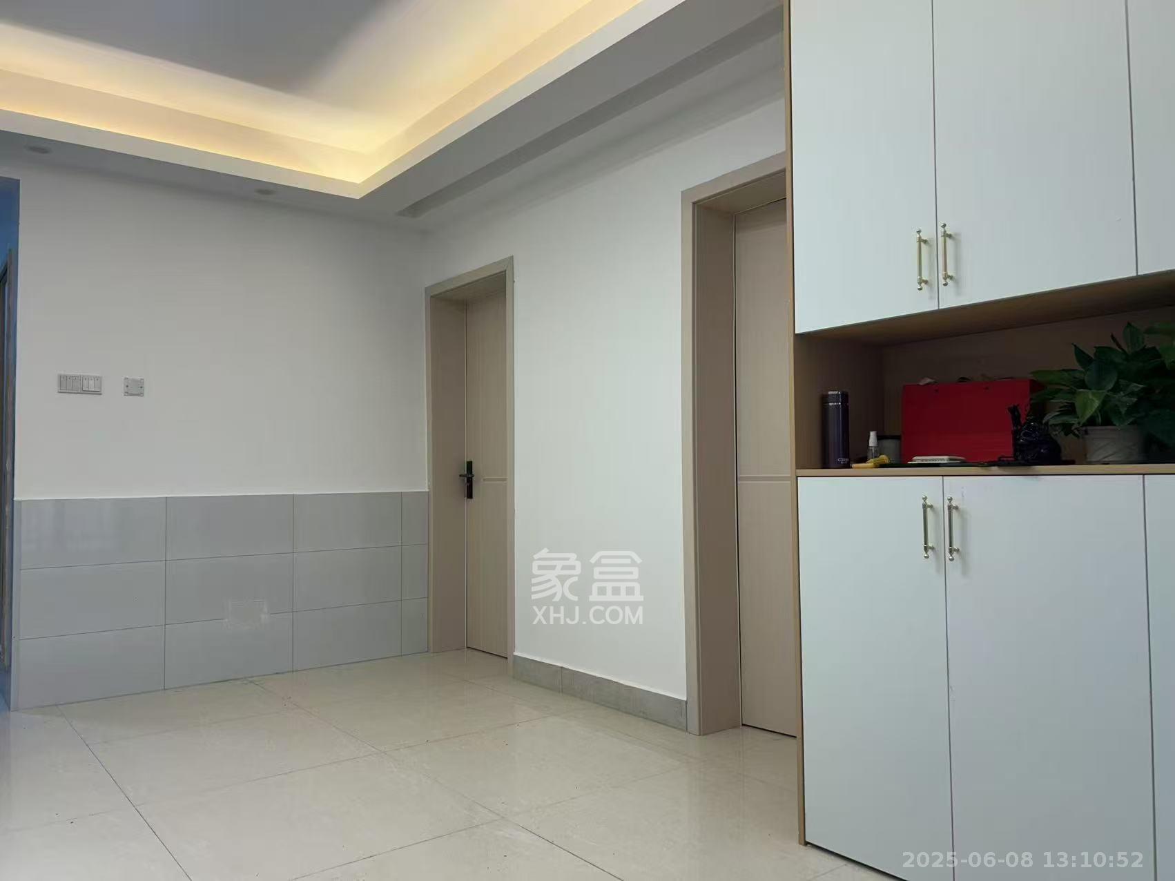 长沙之芯  2室1厅1卫    3000.0元/月 长沙之芯  2室1厅1卫    3000.0元/月