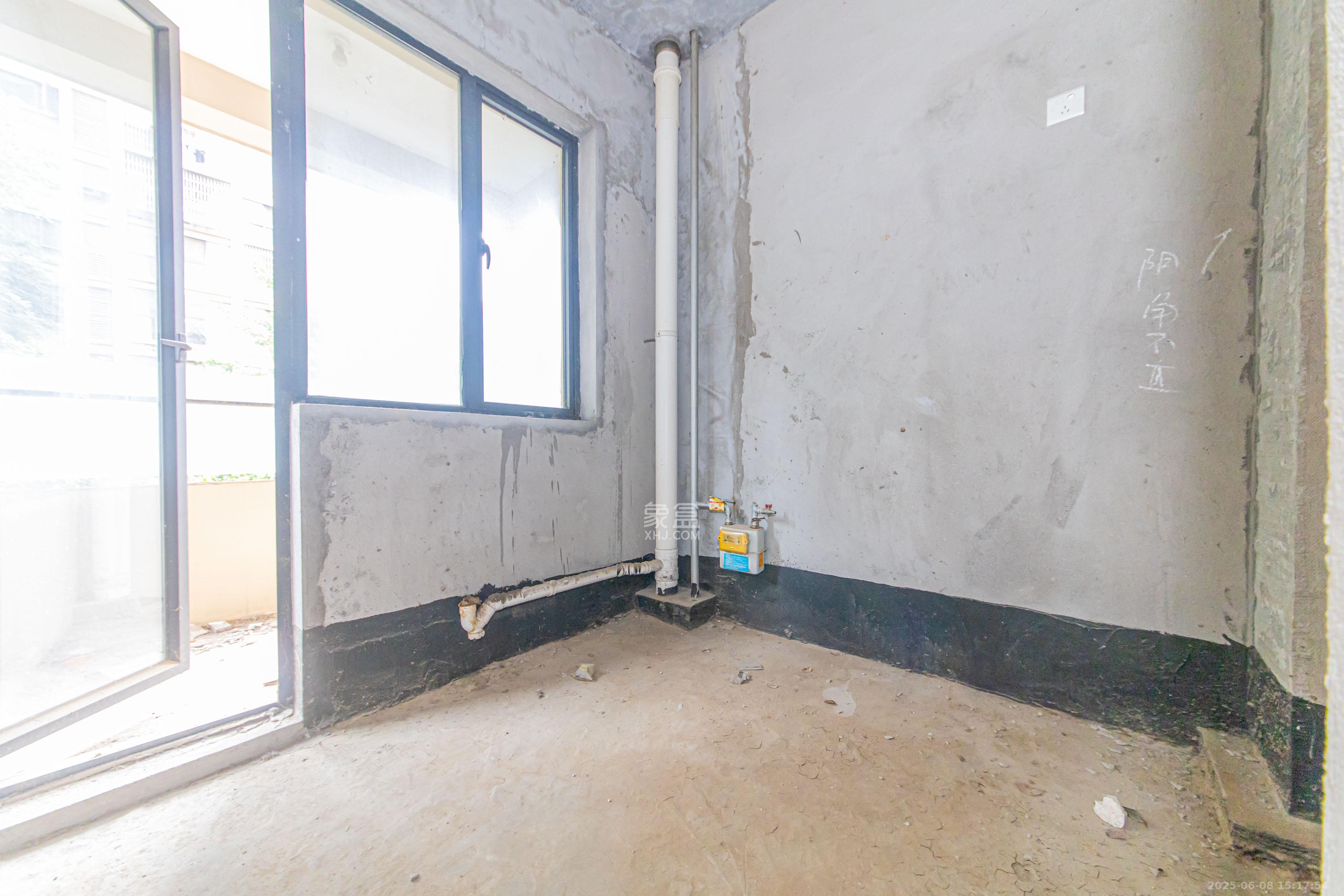 保利花园 3室2厅1卫 96.0万 保利花园 3室2厅1卫 96.0万厨房