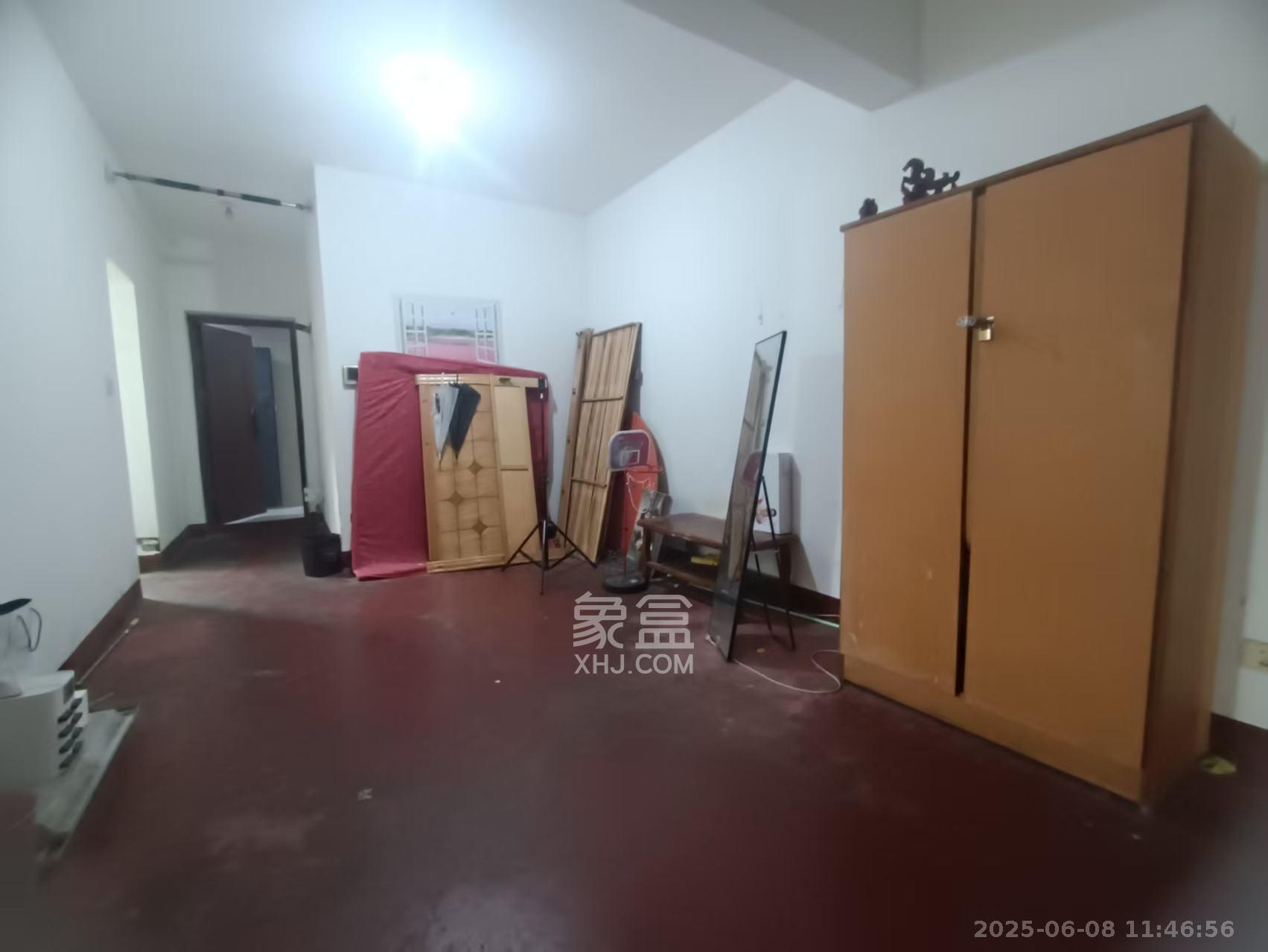 长盛岚庭  3室2厅1卫   1600.00元/月室内图1