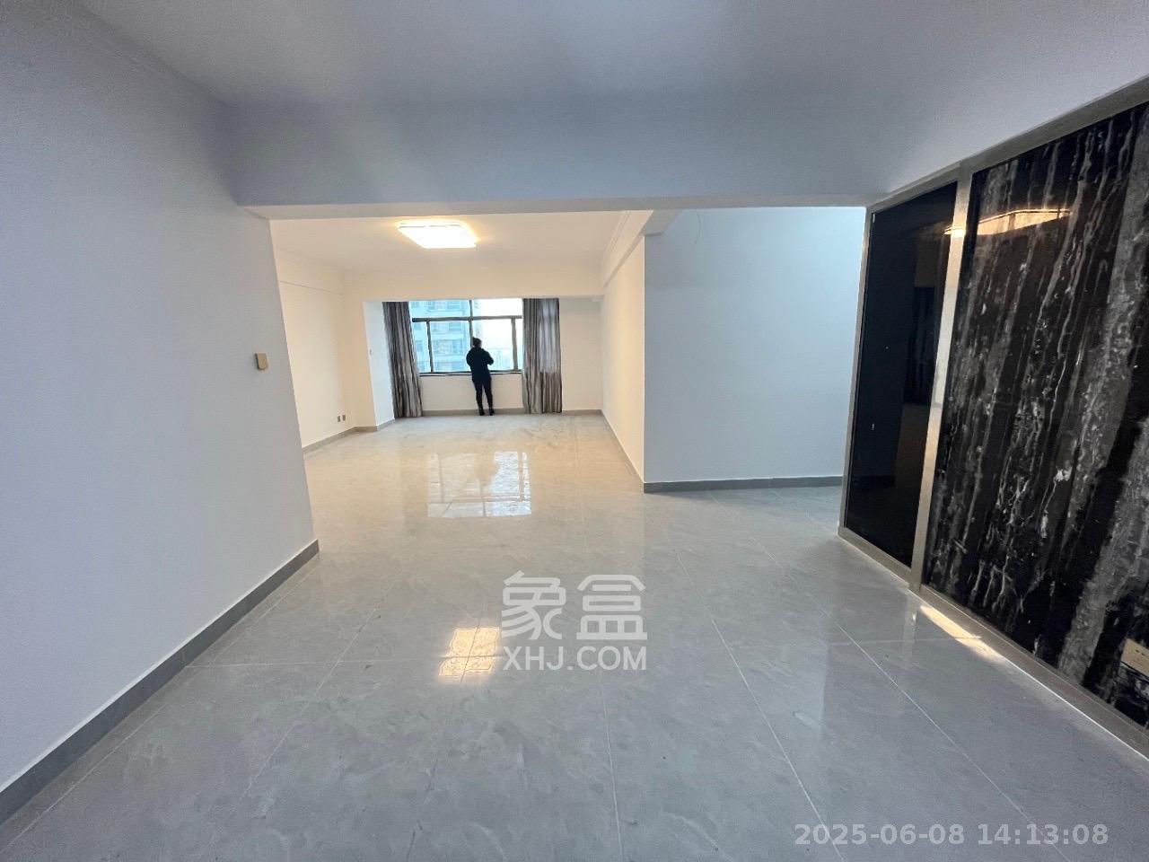 香颂国际 3室2厅2卫 3000.0元/月 香颂国际 3室2厅2卫 3000.0元/月室内图