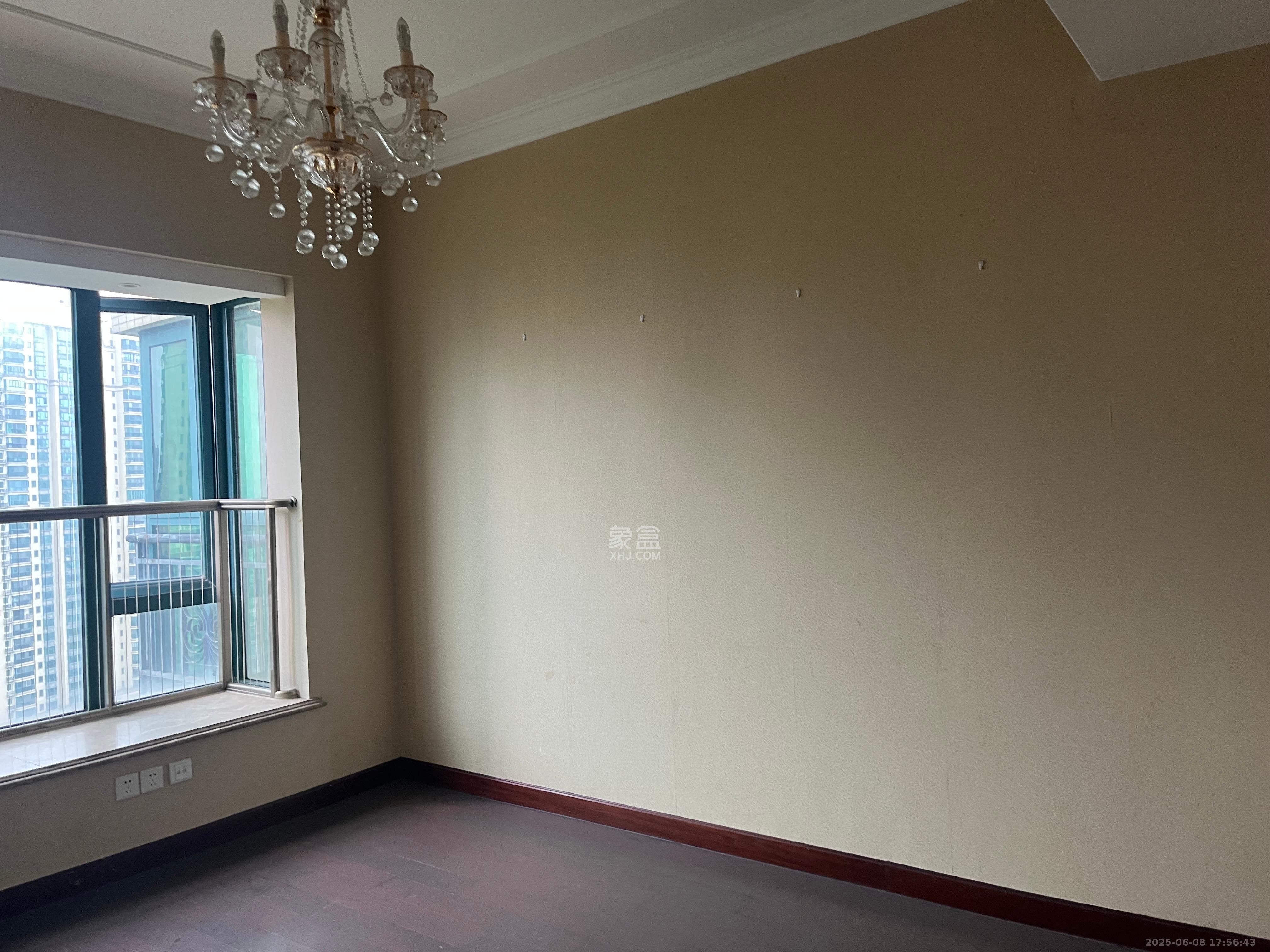 恒大雅苑 4室2厅1卫 5500.0元/月 恒大雅苑 4室2厅1卫 5500.0元/月室内图