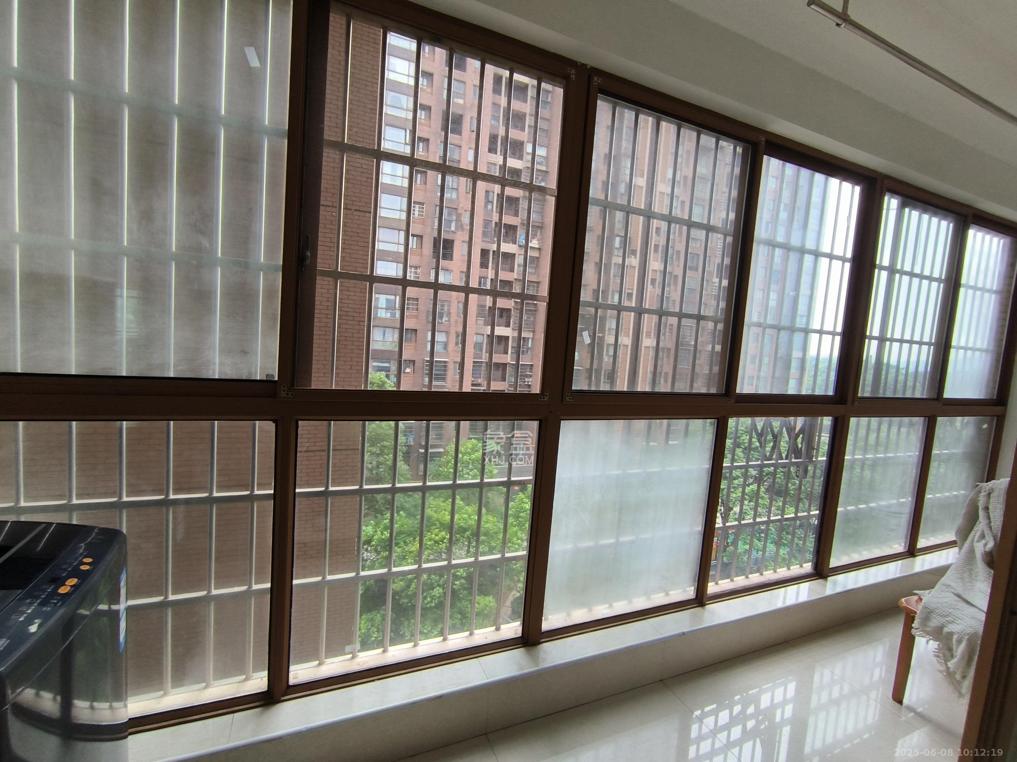 锑都家园  4室2厅2卫    2000.0元/月 锑都家园  4室2厅2卫    2000.0元/月室内图