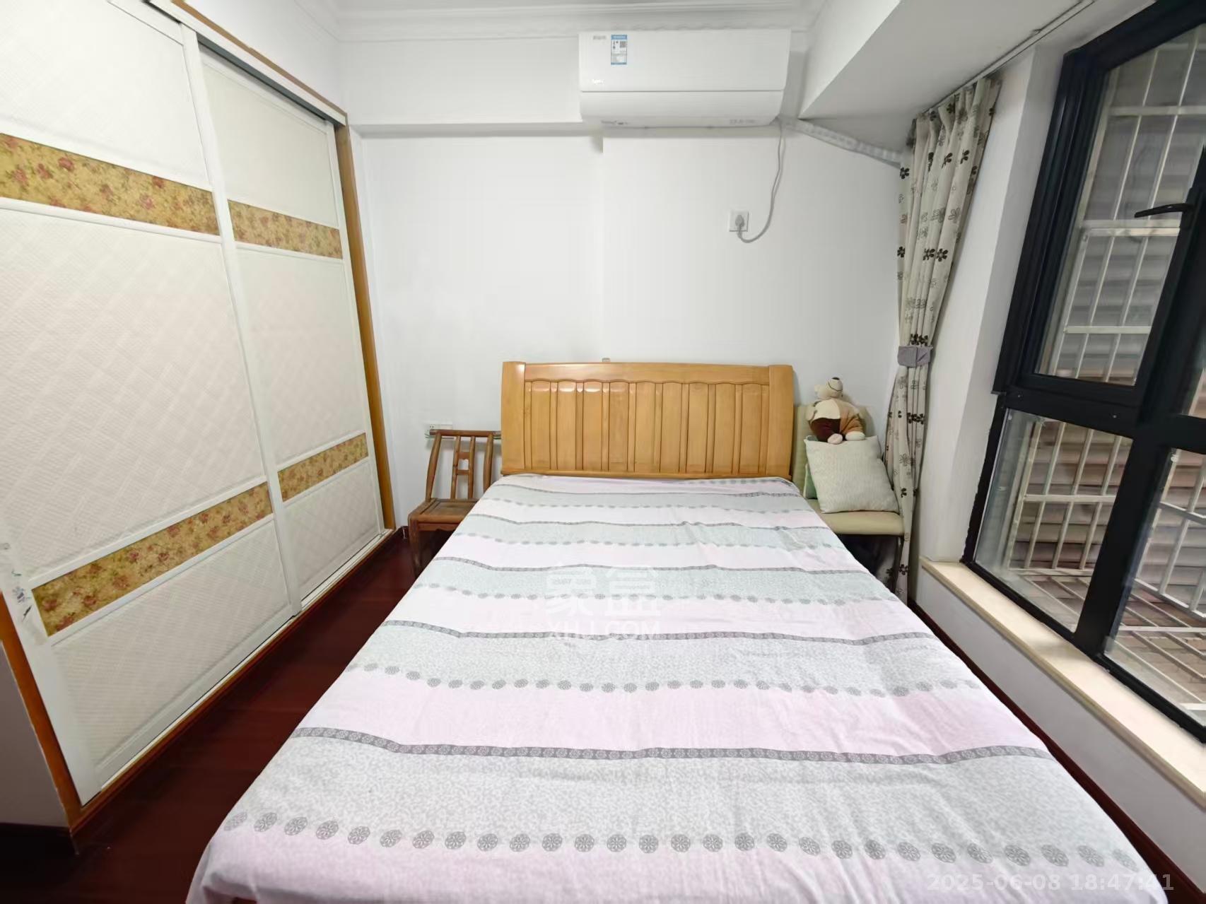 阿普阿布  4室2厅2卫    3000.0元/月室内图