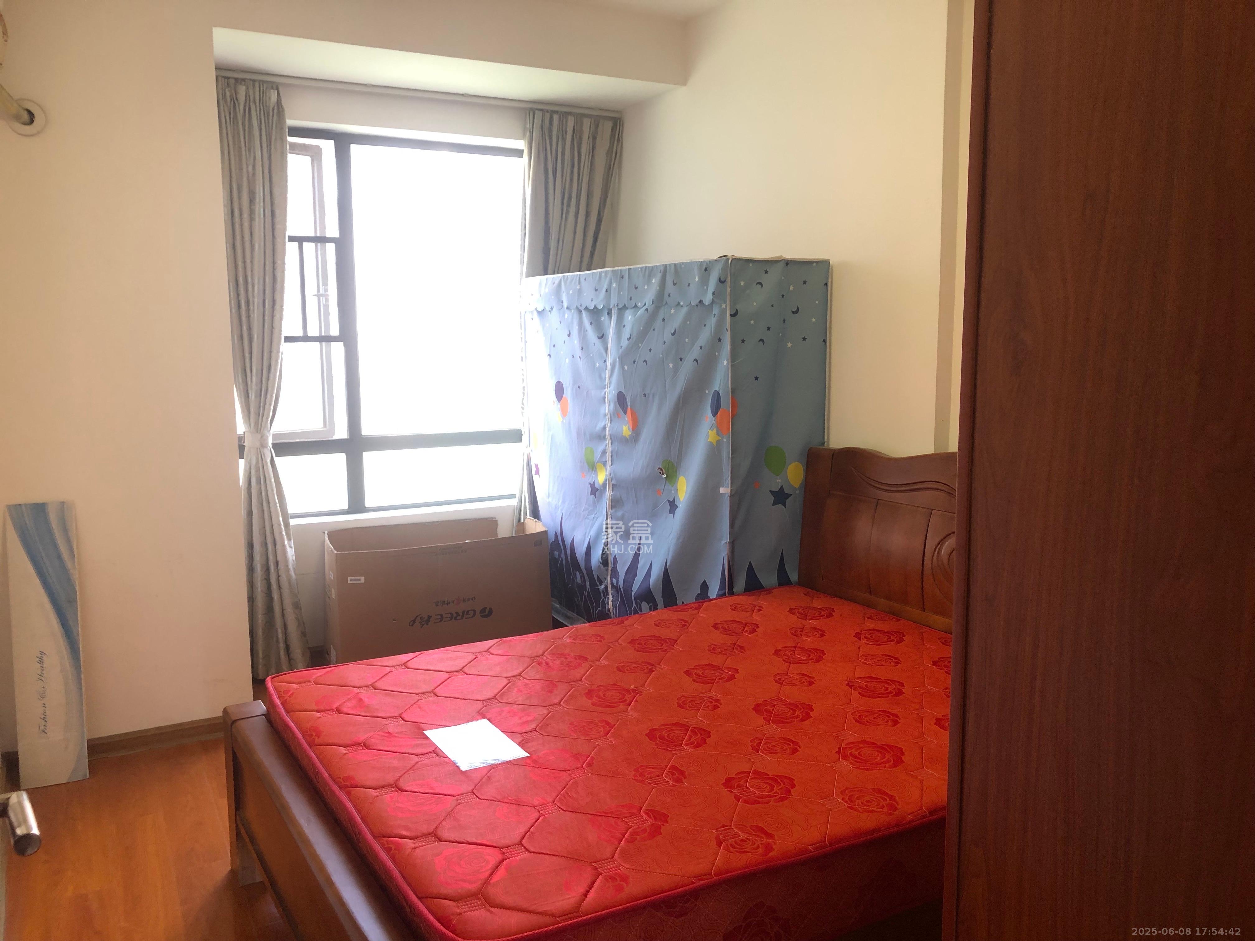 新华都万家城  3室2厅2卫   2500.00元/月室内图