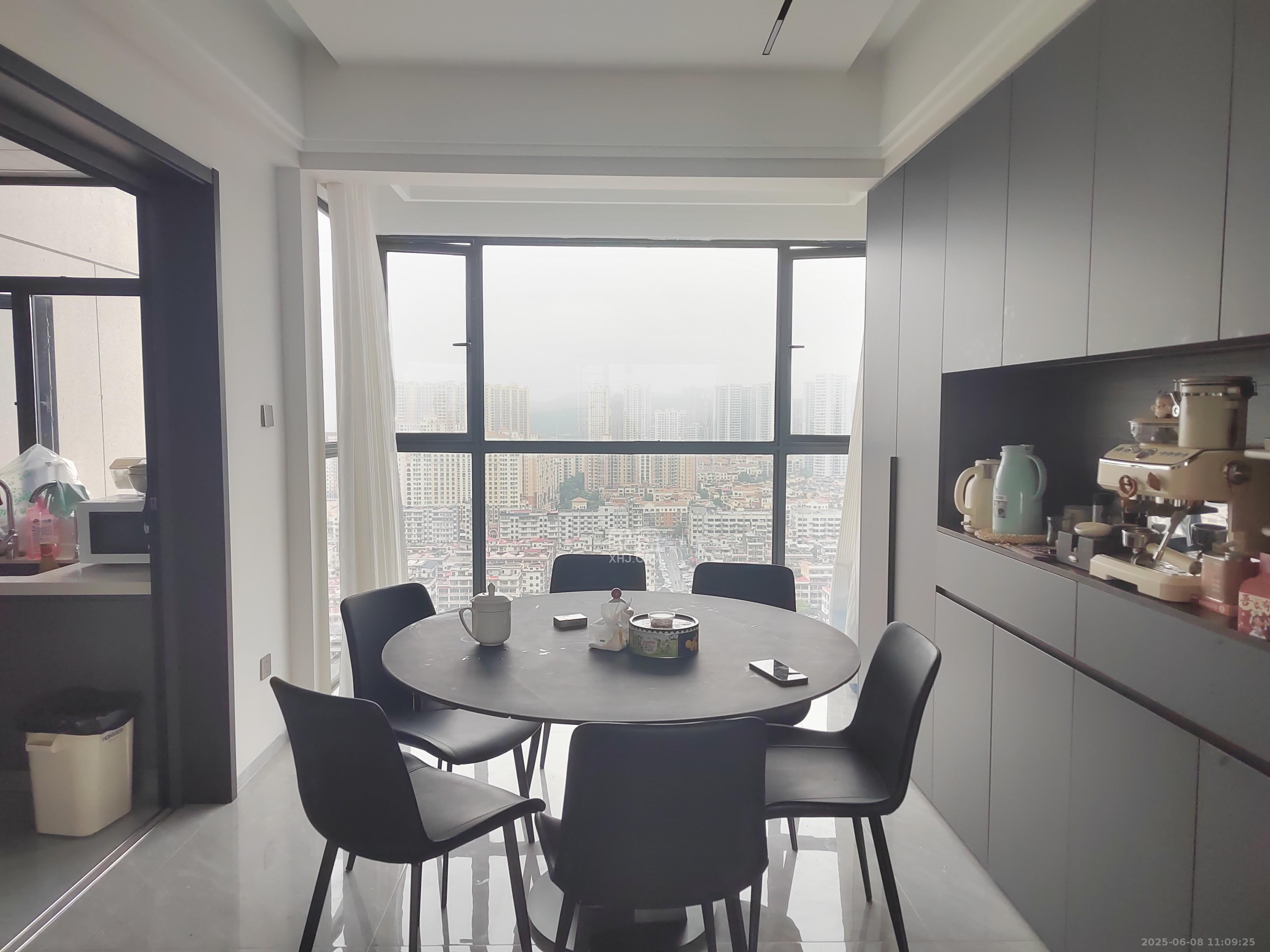 智谷仁玥府 5室2厅2卫 6000.0元/月 智谷仁玥府 5室2厅2卫 6000.0元/月室内图