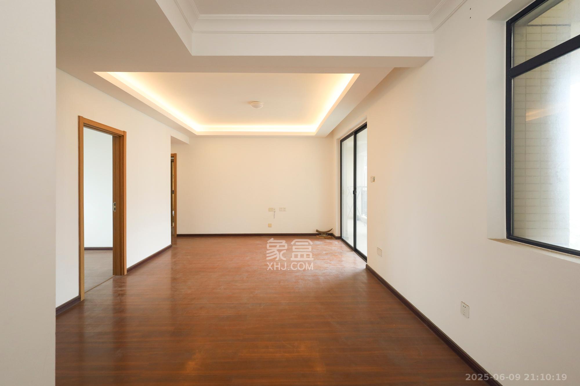 幸福考拉789 3室2厅2卫 77.5万 幸福考拉789 3室2厅2卫 77.5万客厅