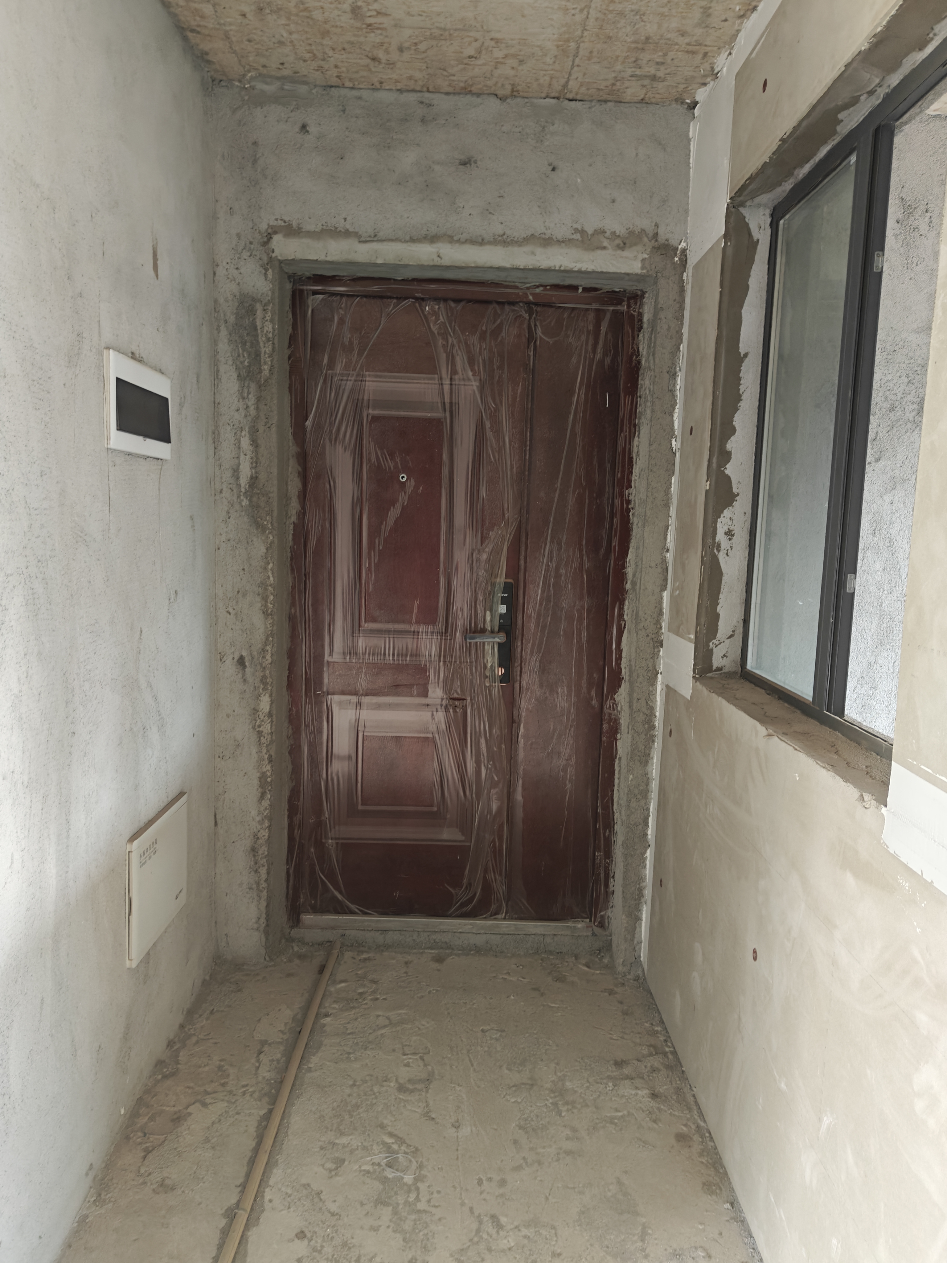 宁邦中心(二期公园里) 1室0厅0卫 79.8万 宁邦中心(二期公园里) 1室0厅0卫 79.8万客厅