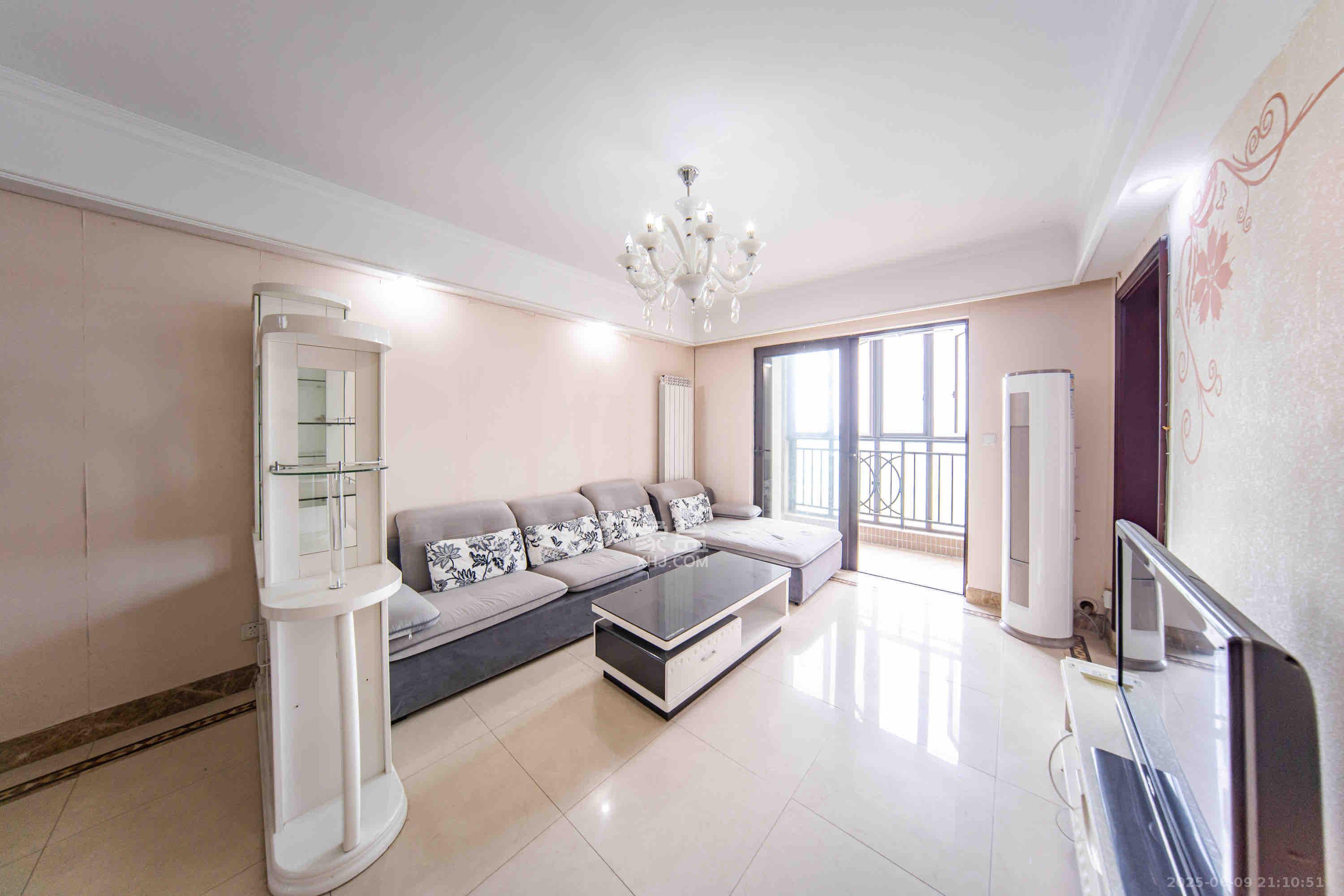 中海国际一期 3室2厅1卫 2300.0元/月 中海国际一期 3室2厅1卫 2300.0元/月室内图