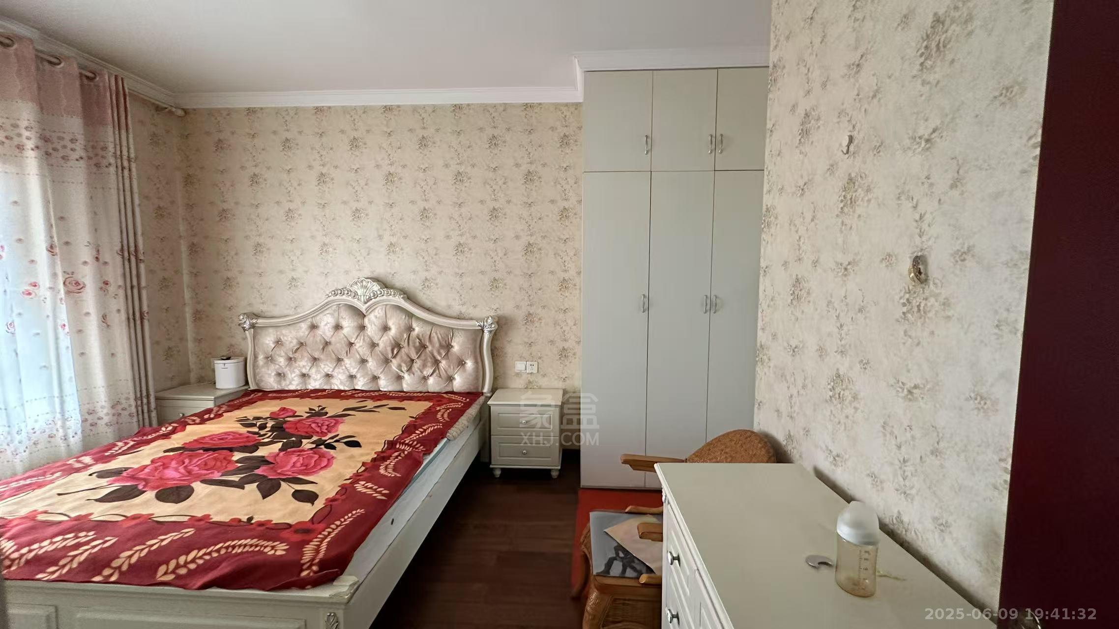 康桥美郡 3室2厅2卫 2400.0元/月 康桥美郡 3室2厅2卫 2400.0元/月室内图