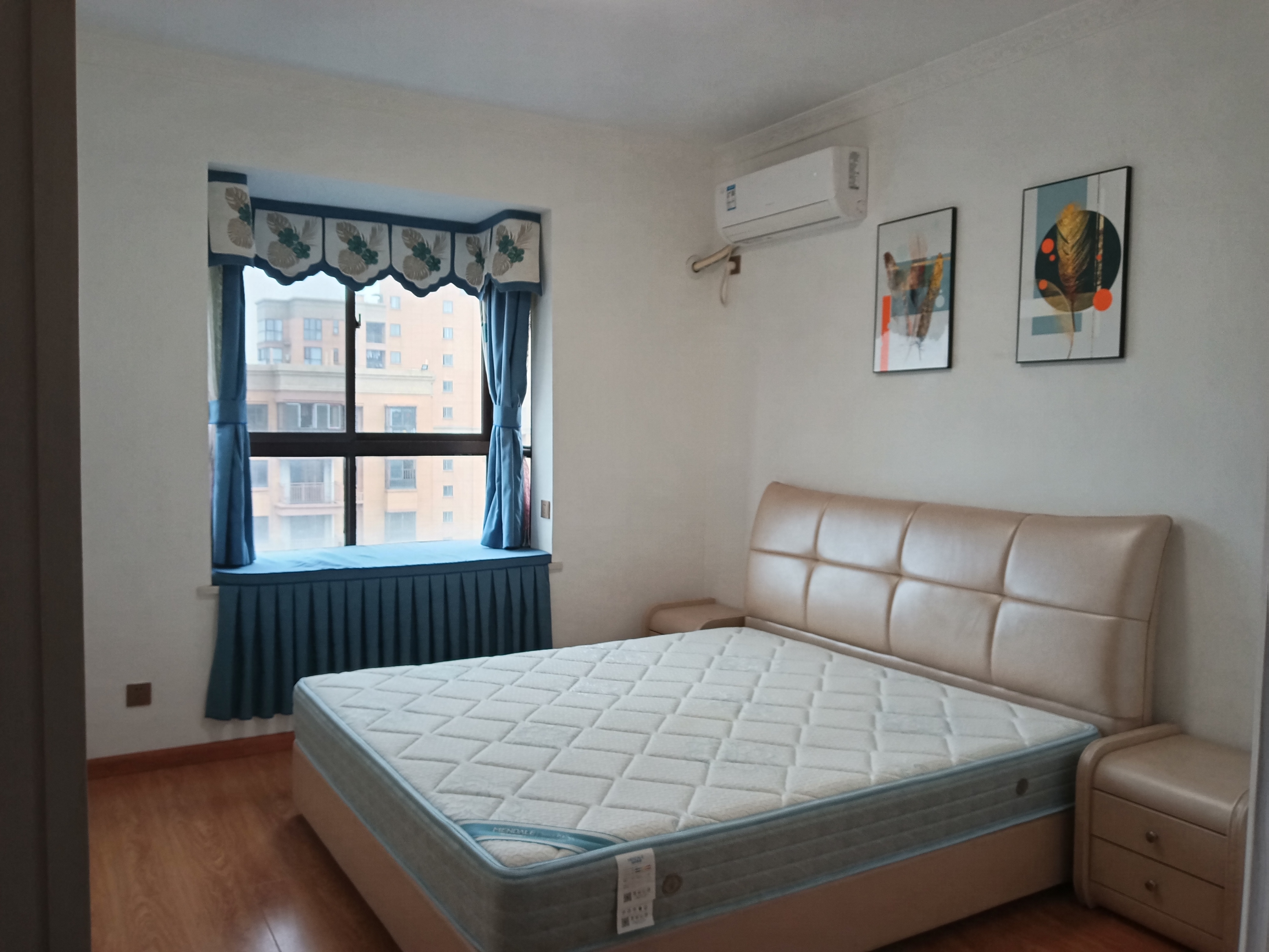 佳源罗马都市 3室2厅2卫 2500.0元/月 佳源罗马都市 3室2厅2卫 2500.0元/月室内图