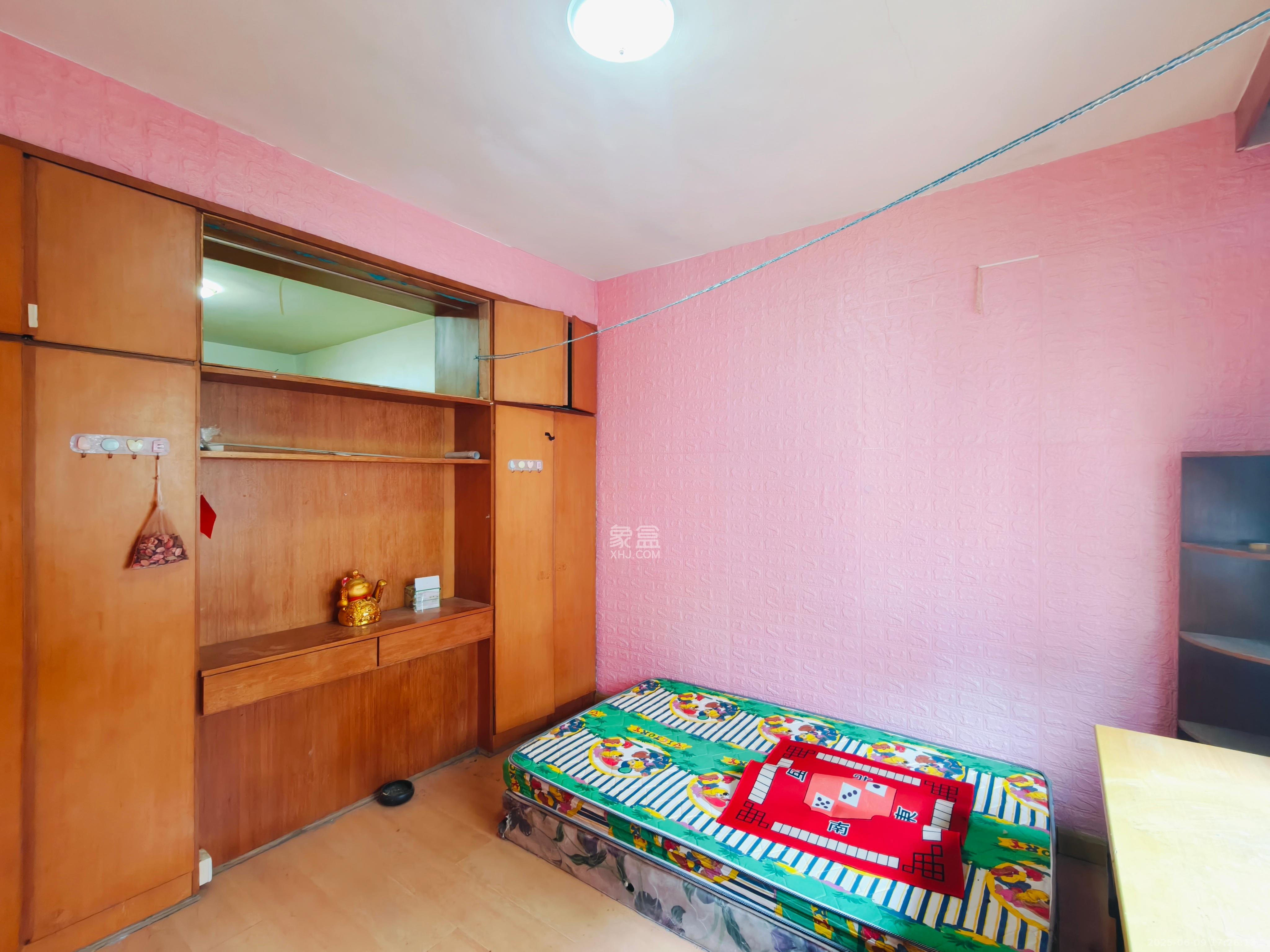 东风路招标局宿舍 3室1厅1卫 2000.0元/月 东风路招标局宿舍 3室1厅1卫 2000.0元/月室内图