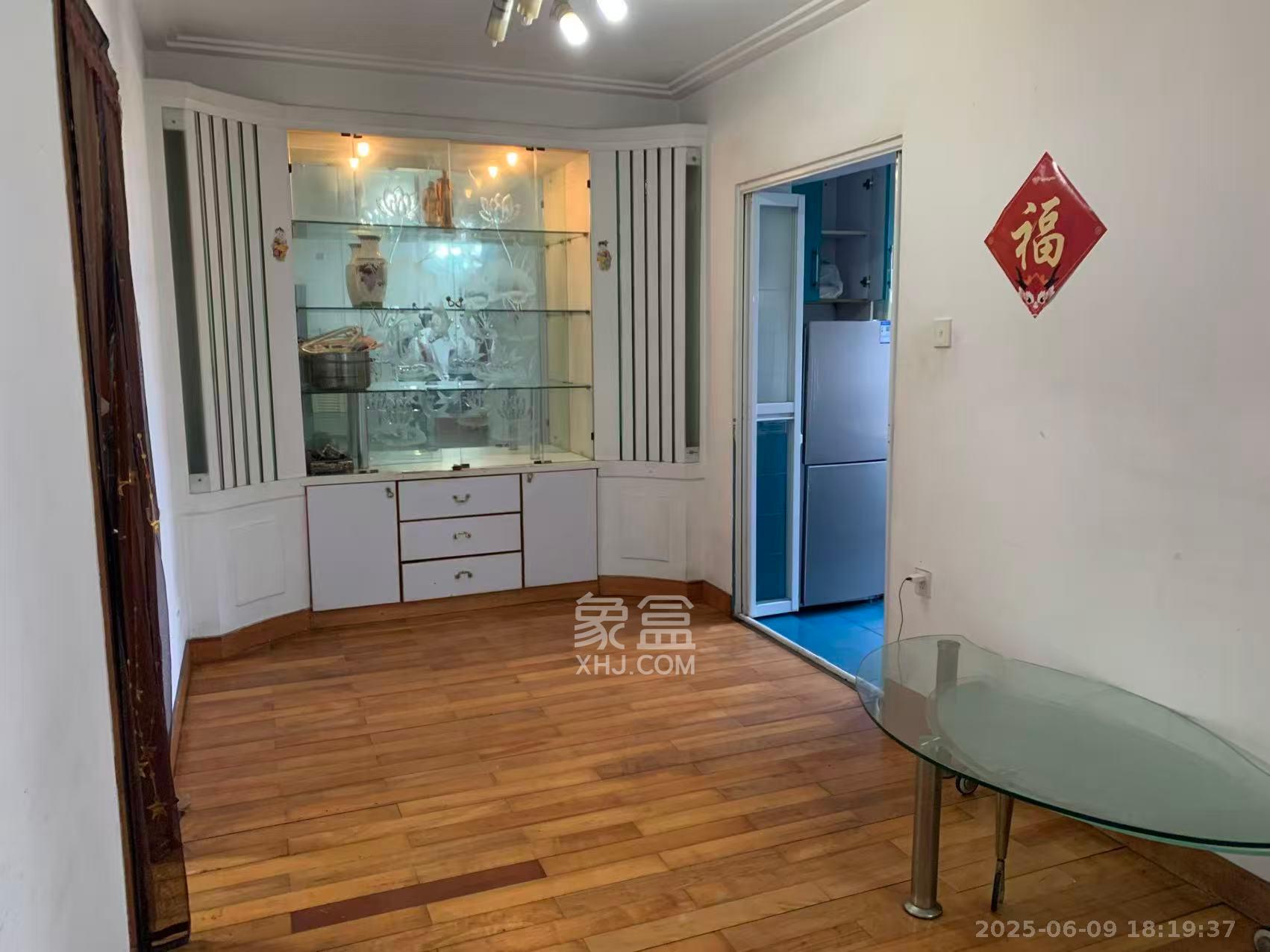 湖南中医药大学梨子山宿舍  3室1厅1卫    2000.0元/月室内图