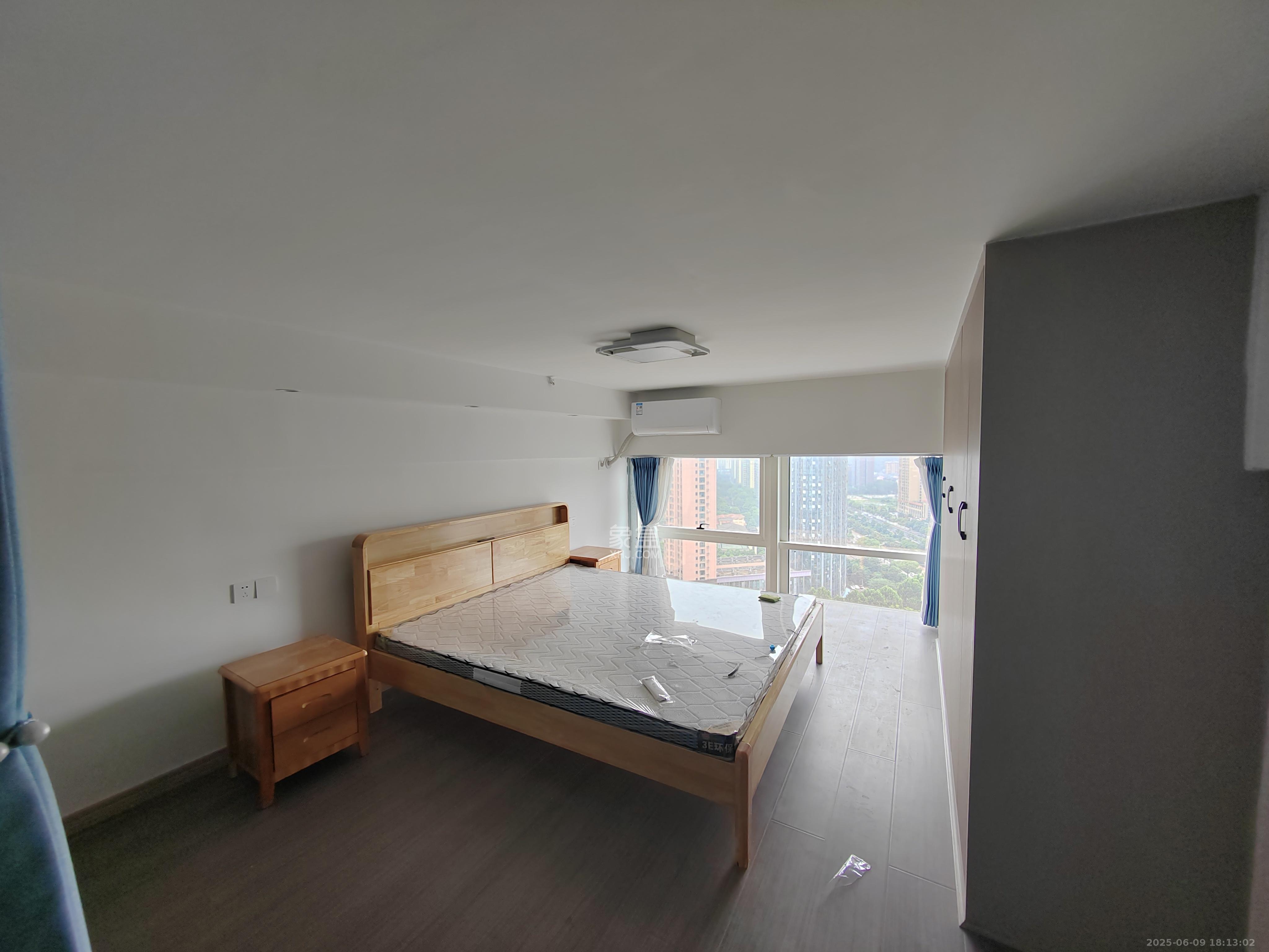 中建嘉和城  2室2厅2卫   2000.00元/月室内图