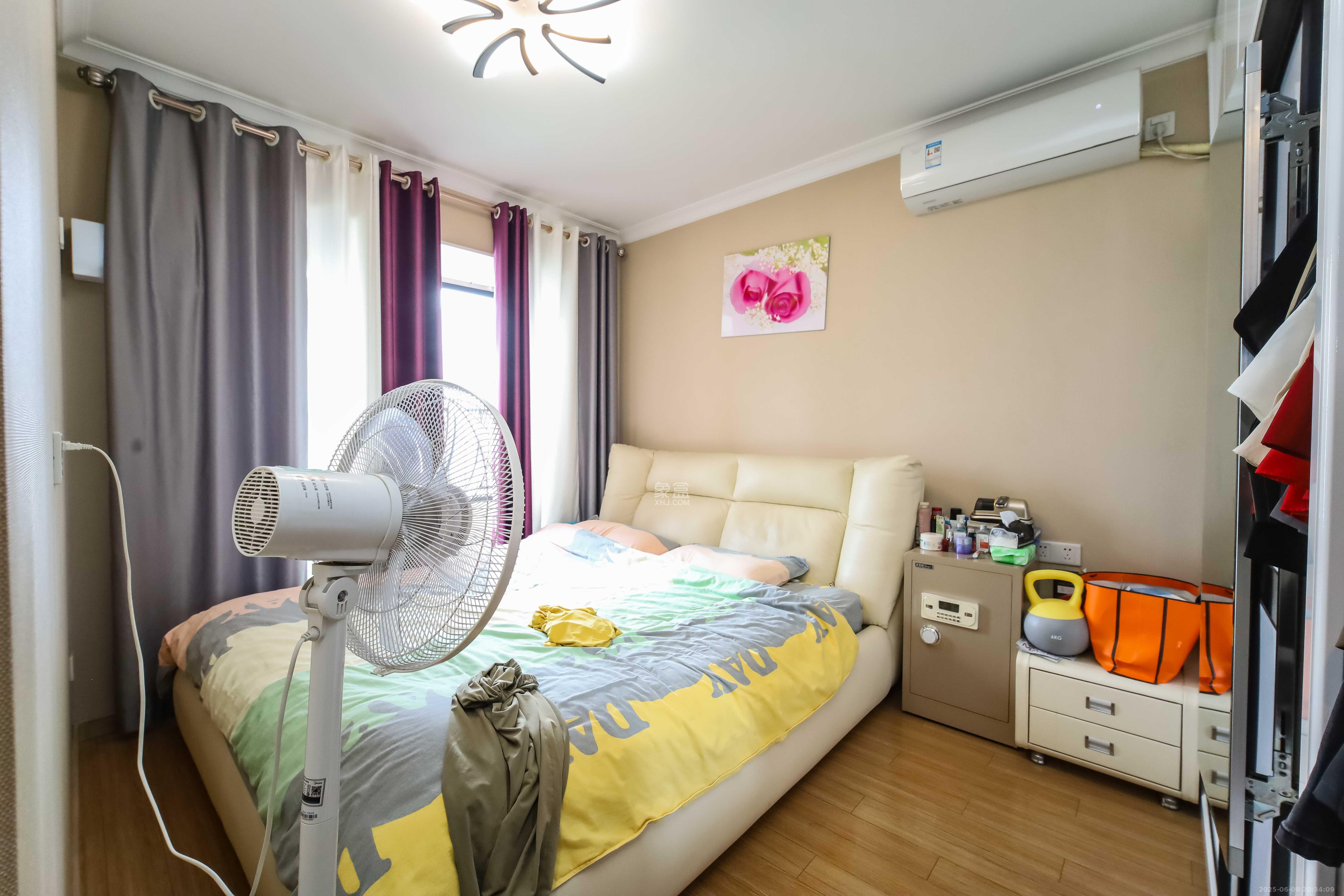 万科金域蓝湾 3室2厅2卫 125.0万 万科金域蓝湾 3室2厅2卫 125.0万卧室