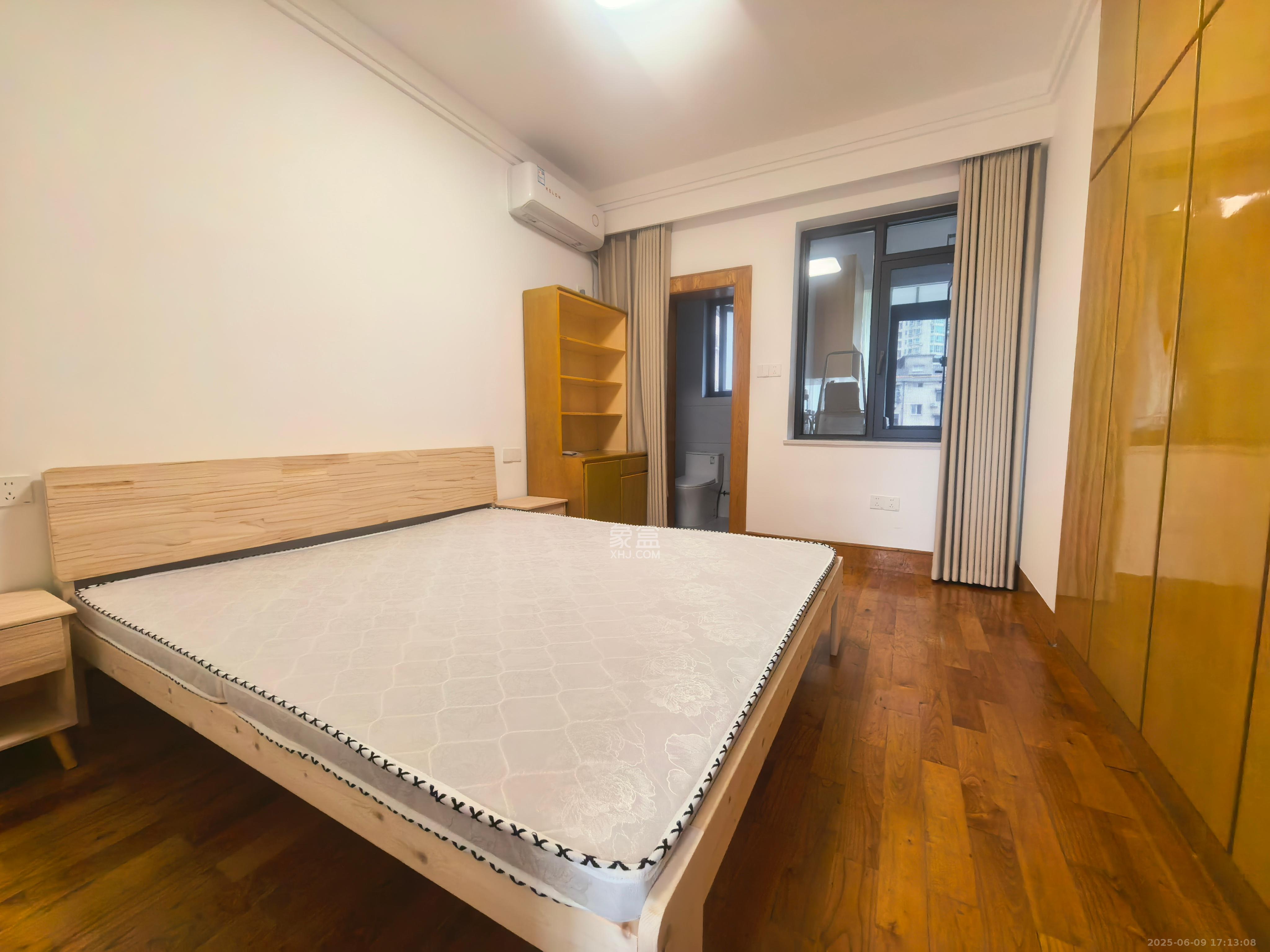 湘农桥社区 3室2厅2卫 2600.0元/月 湘农桥社区 3室2厅2卫 2600.0元/月室内图