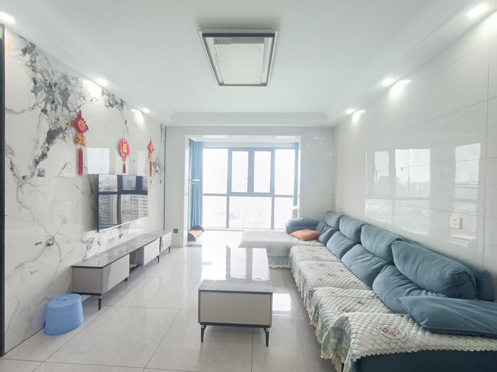 保利香槟国际  3室2厅2卫    2000.0元/月 保利香槟国际  3室2厅2卫    2000.0元/月