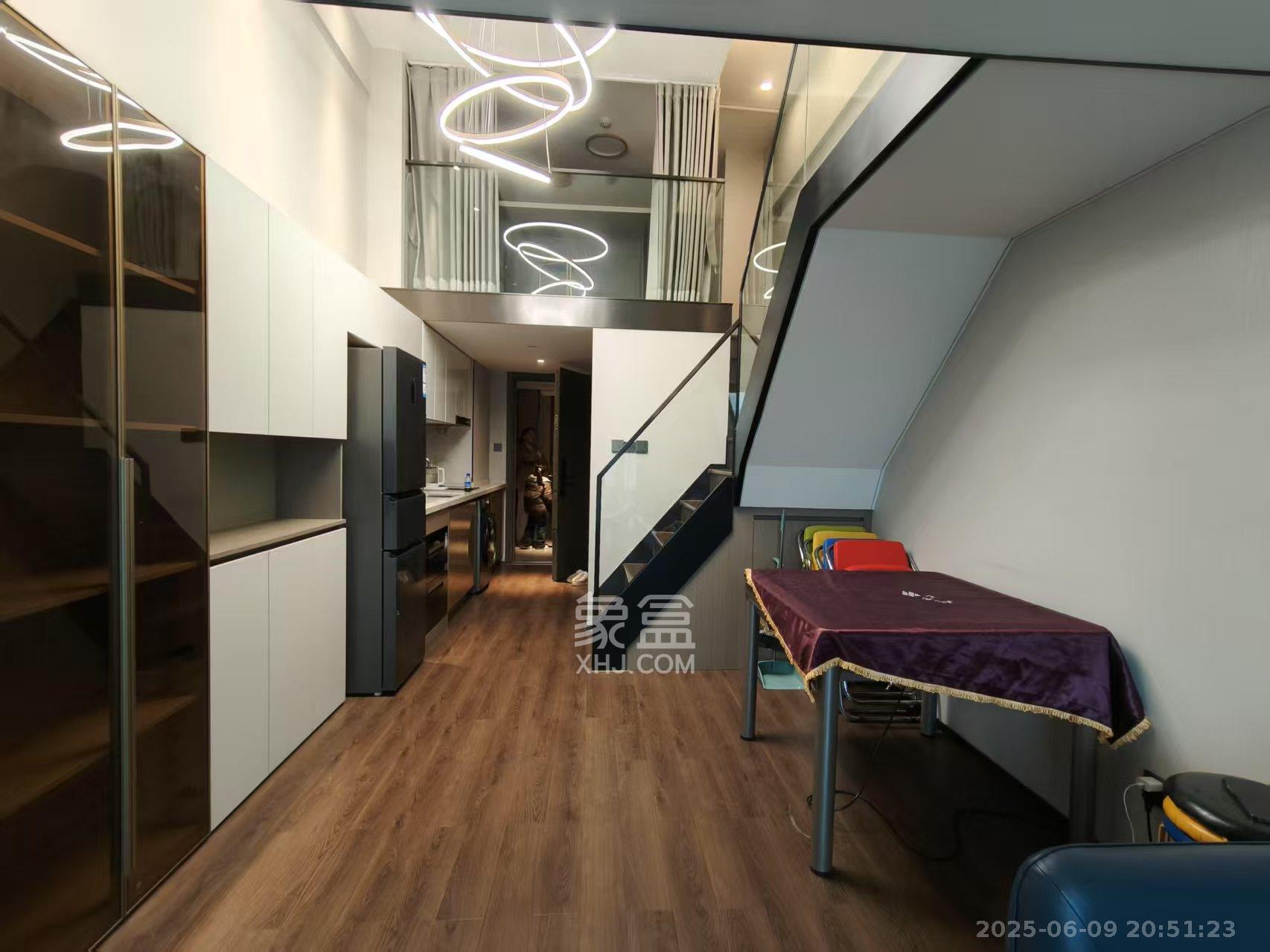 达美寰宇中心 2室2厅1卫 2800.0元/月 达美寰宇中心 2室2厅1卫 2800.0元/月室内图