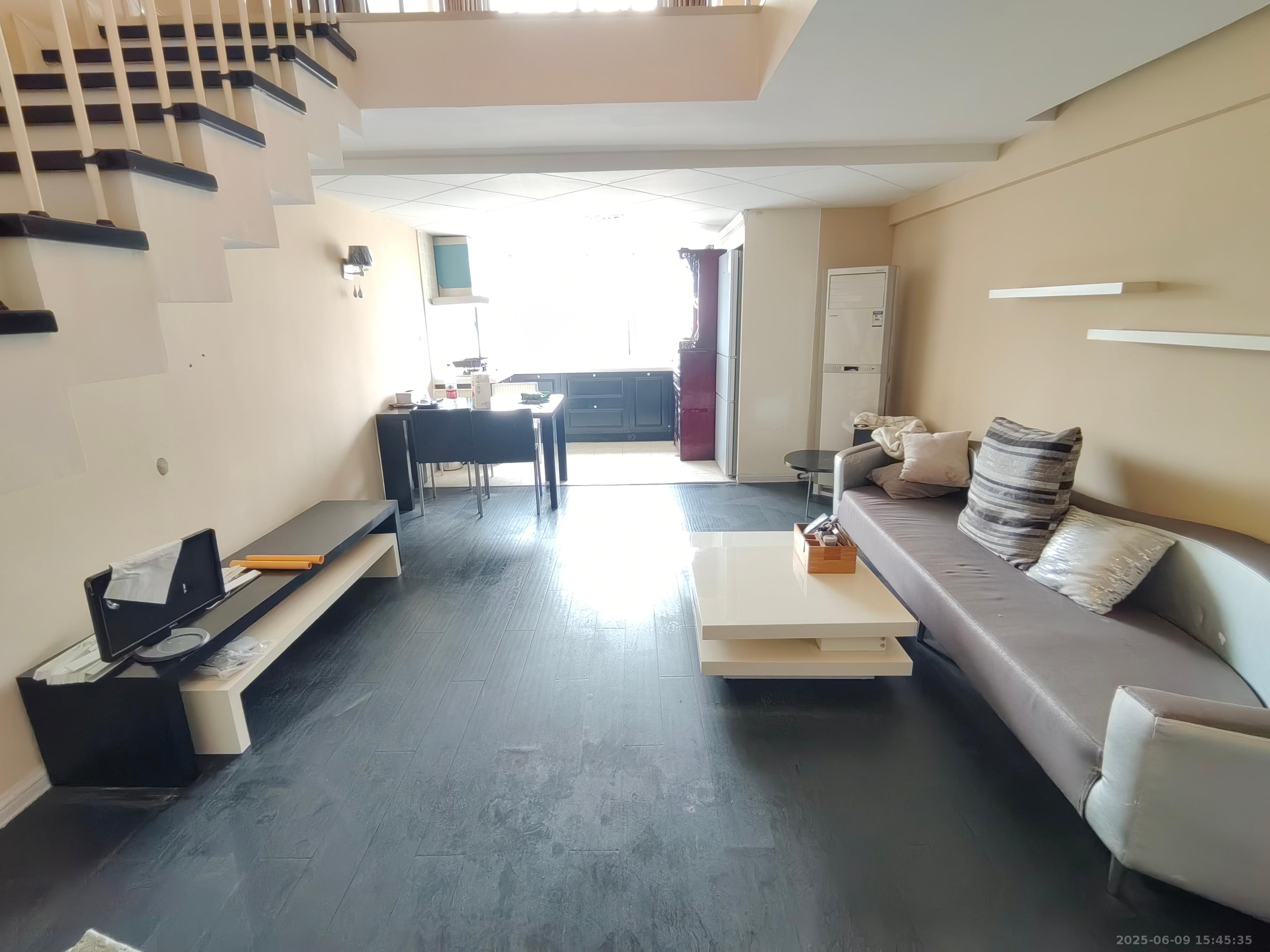 华菱蓝调国际(华菱.香墅美地) 2室1厅1卫 2000.0元/月 华菱蓝调国际(华菱.香墅美地) 2室1厅1卫 2000.0元/月室内图