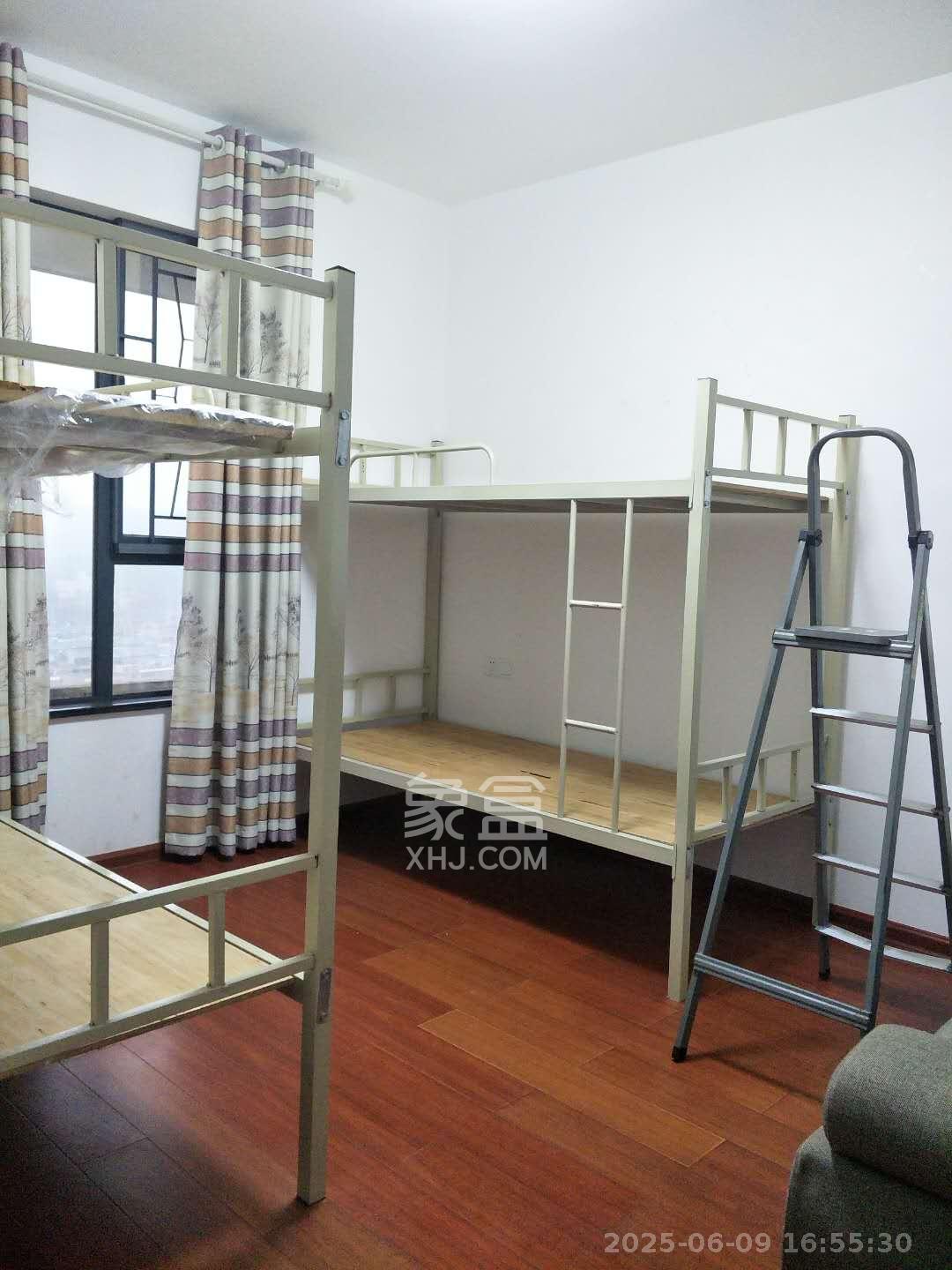 长房时代城 4室2厅2卫 3600.0元/月 长房时代城 4室2厅2卫 3600.0元/月室内图