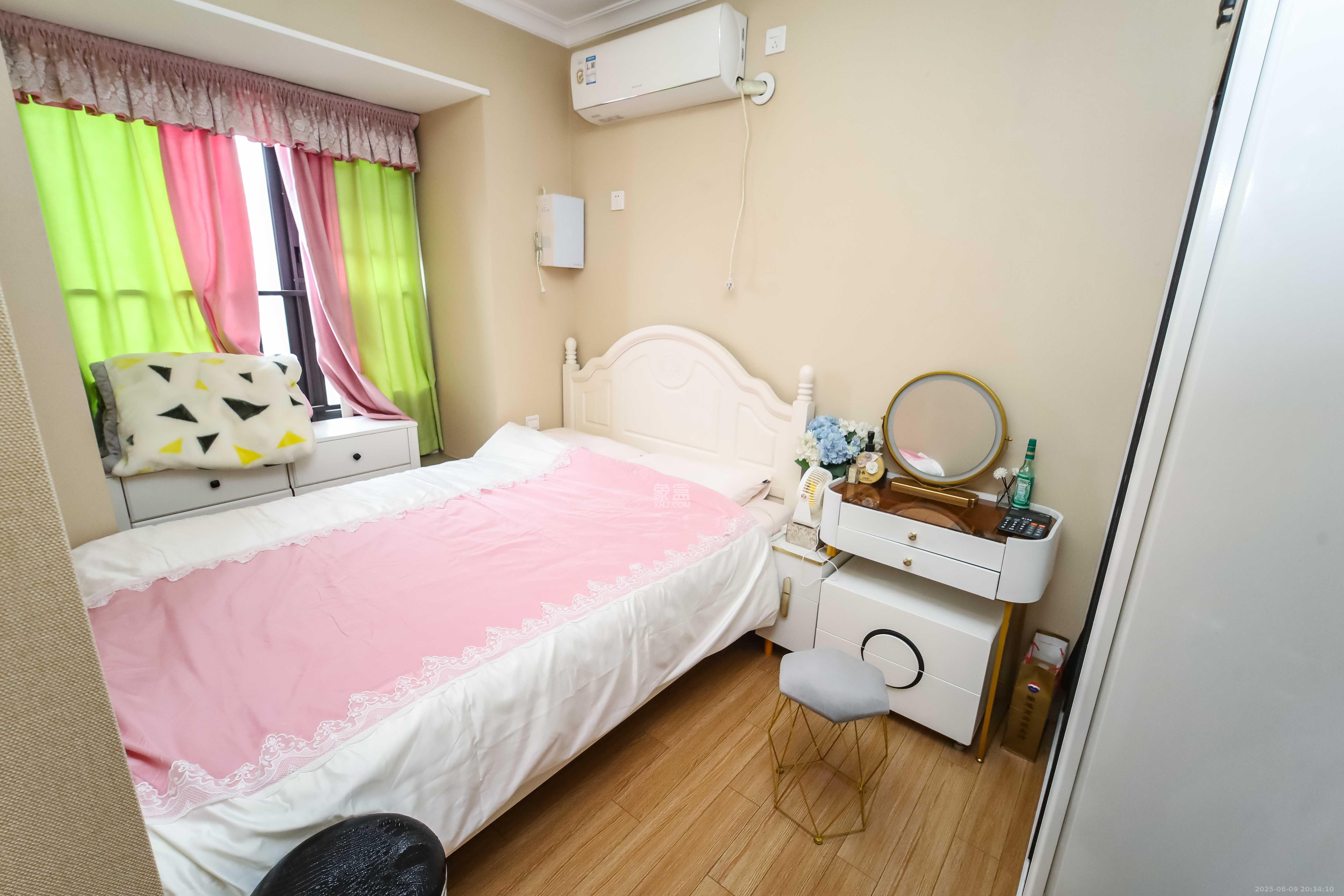 万科金域蓝湾 3室2厅2卫 125.0万 万科金域蓝湾 3室2厅2卫 125.0万卧室