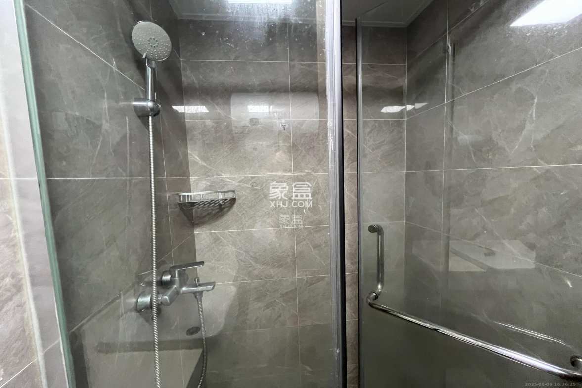 新城和樾(新城和樾公馆)  1室1厅1卫    1100.0元/月 新城和樾(新城和樾公馆)  1室1厅1卫    1100.0元/月室内图