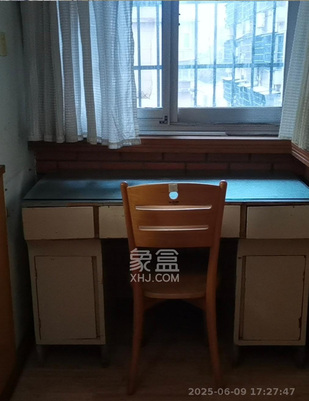 信达大厦  2室1厅1卫   2400.00元/月室内图