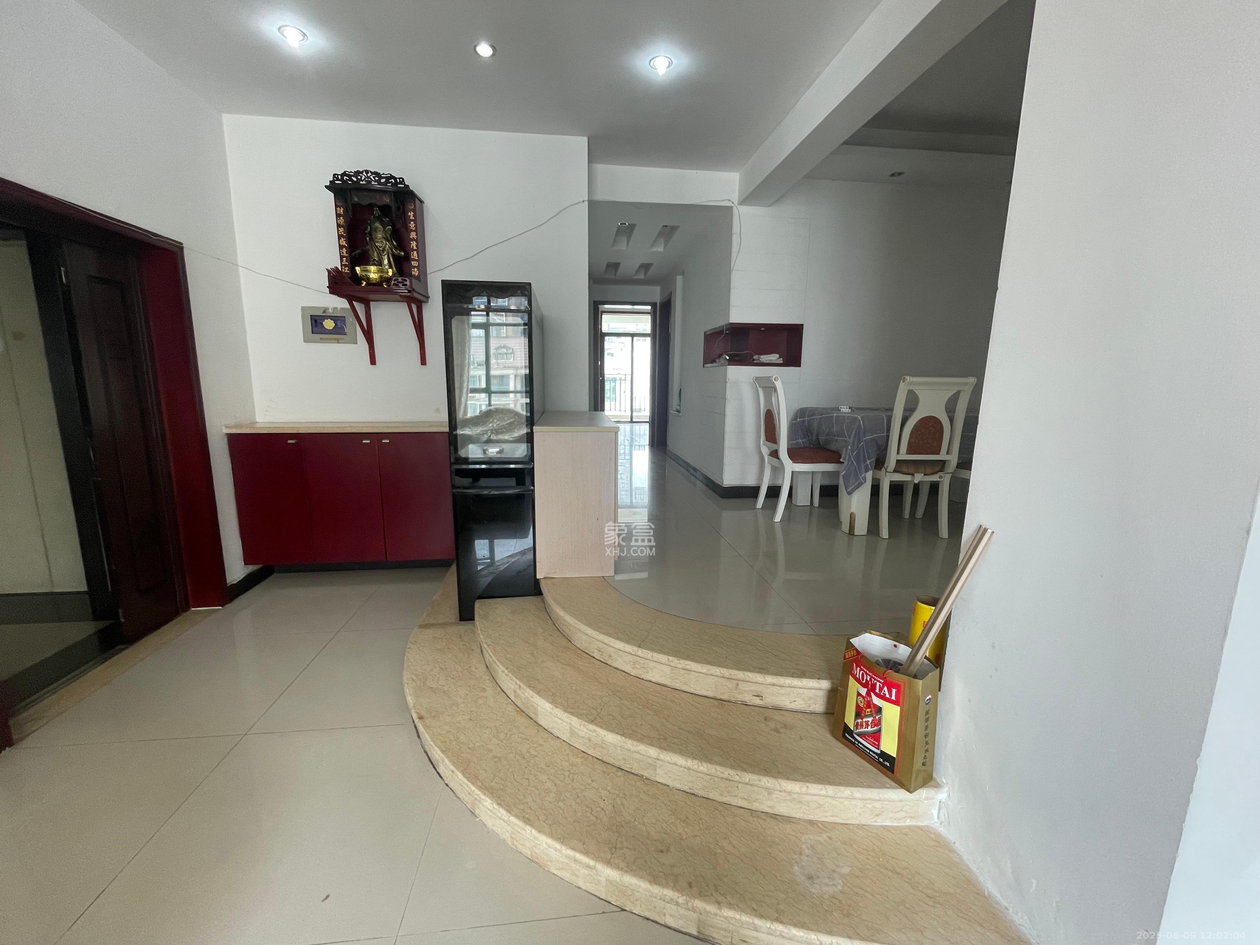 中江国际花城 3室2厅1卫 2400.0元/月 中江国际花城 3室2厅1卫 2400.0元/月室内图