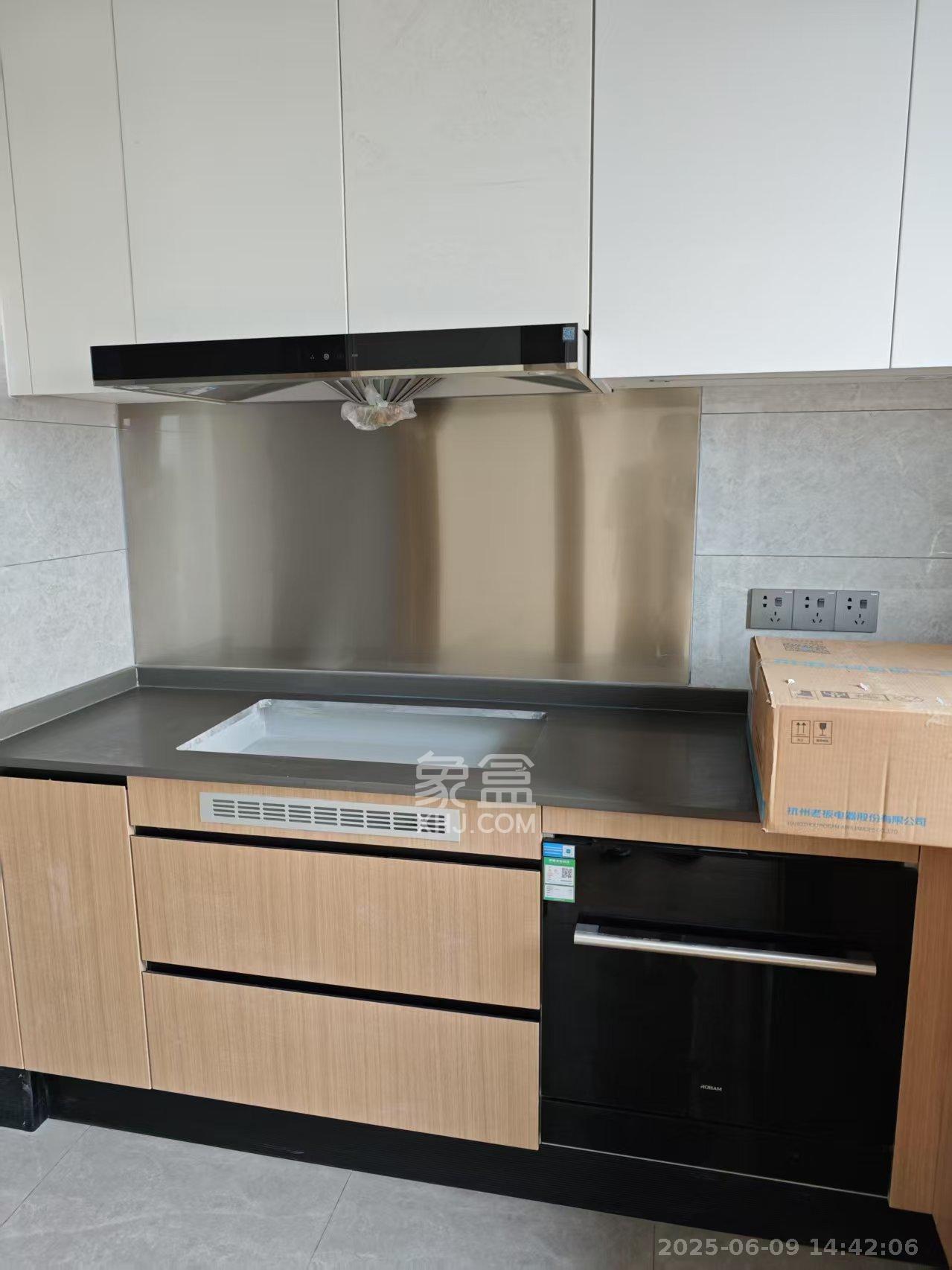 爱家当代境  4室2厅2卫   3200.00元/月室内图