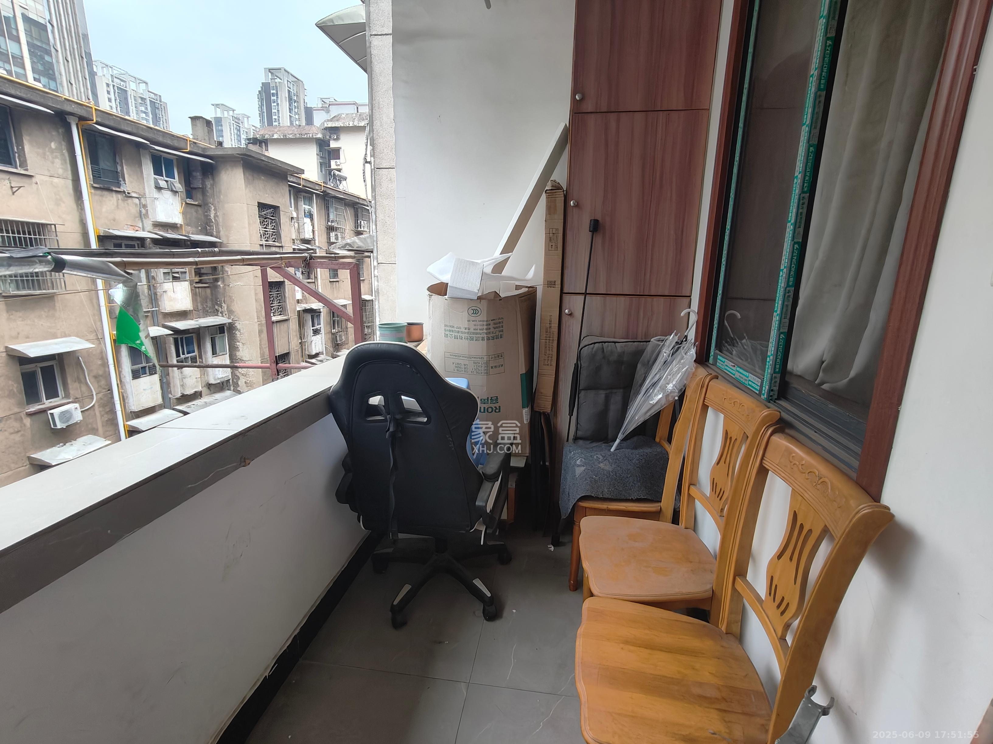 砂子塘社区 3室1厅1卫 1600.0元/月 砂子塘社区 3室1厅1卫 1600.0元/月室内图