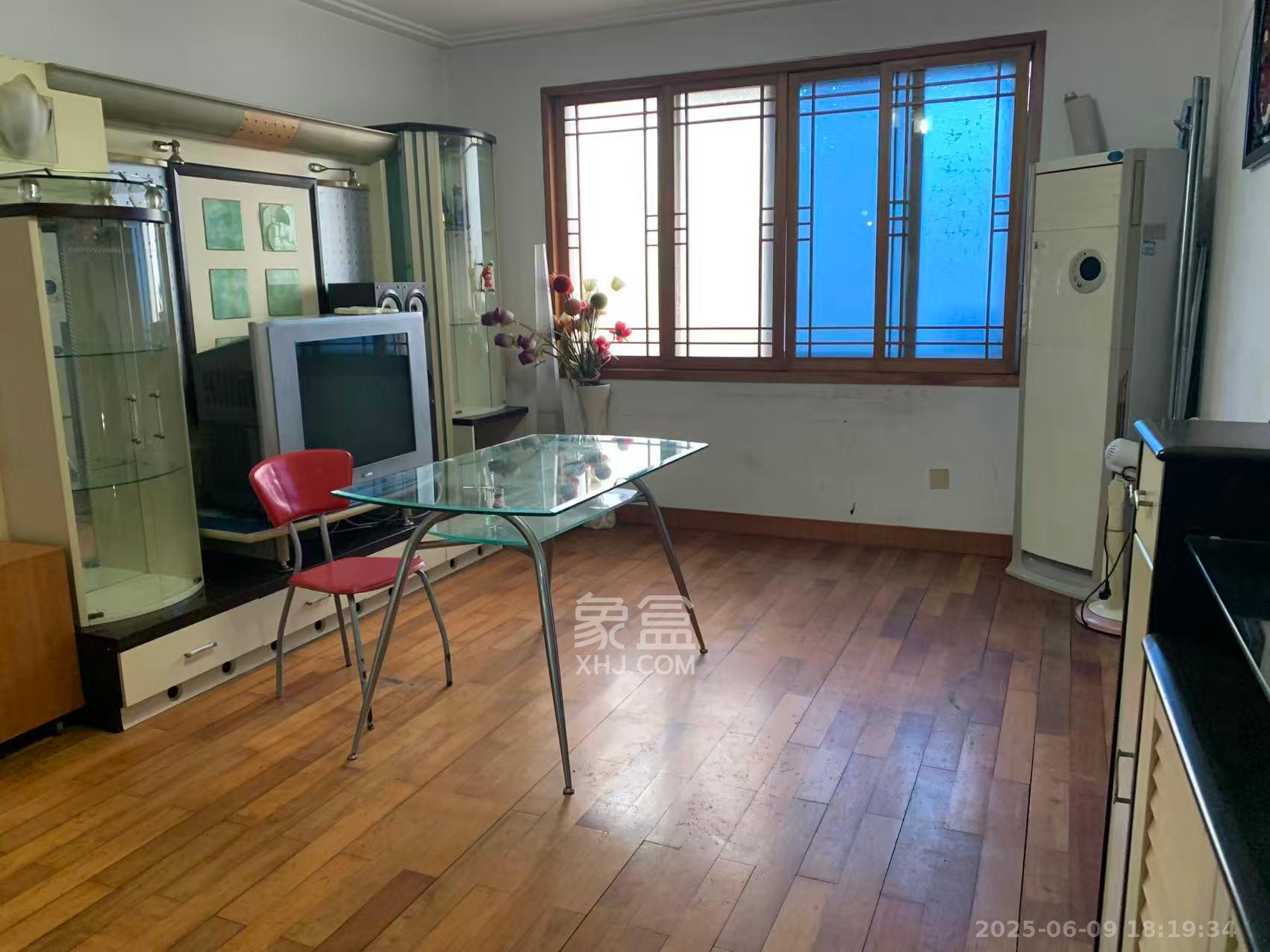 湖南中医药大学梨子山宿舍 3室1厅1卫 2000.0元/月 湖南中医药大学梨子山宿舍 3室1厅1卫 2000.0元/月室内图