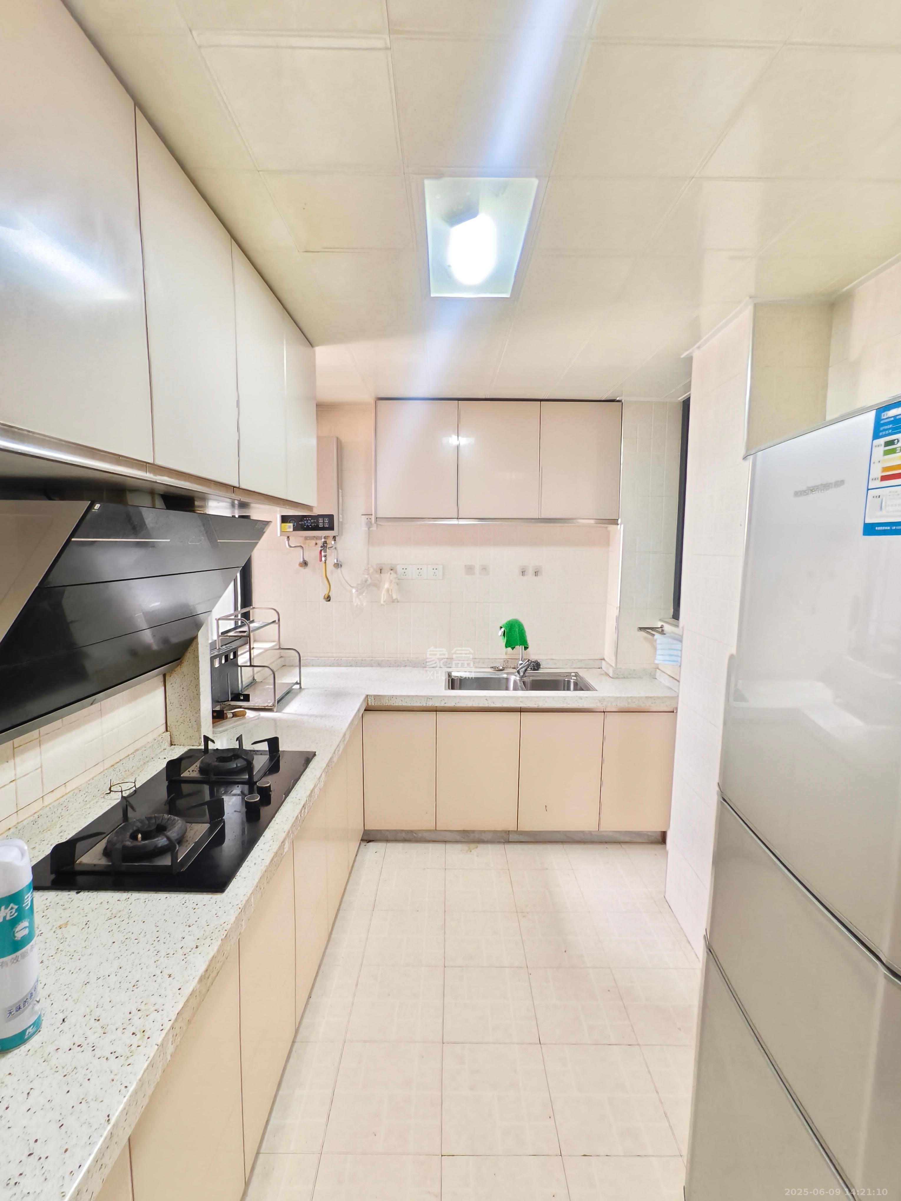 长房时代城 2室2厅1卫 2800.0元/月 长房时代城 2室2厅1卫 2800.0元/月室内图