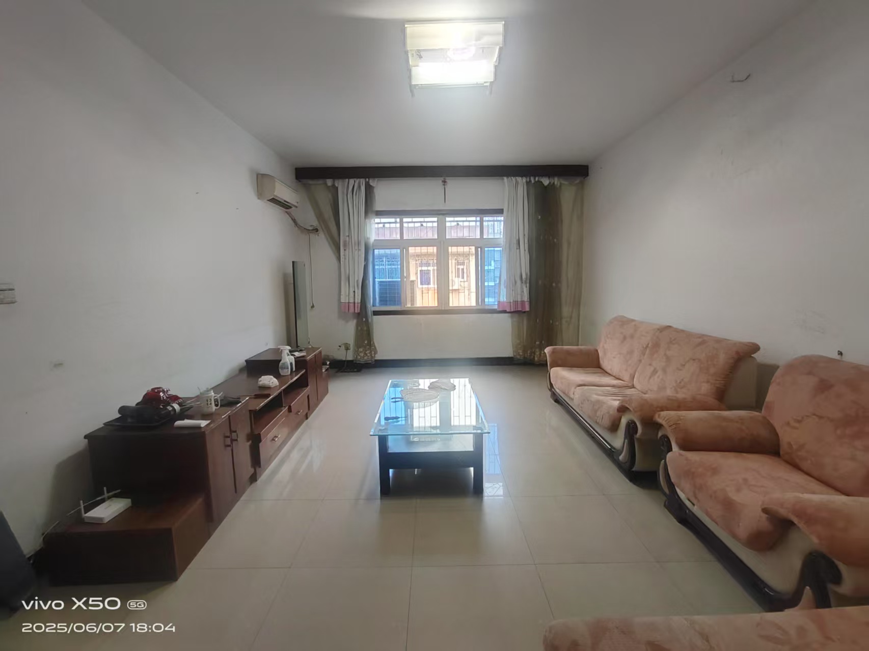 娄底经济技术开发区税务局  3室1厅1卫    1000.0元/月