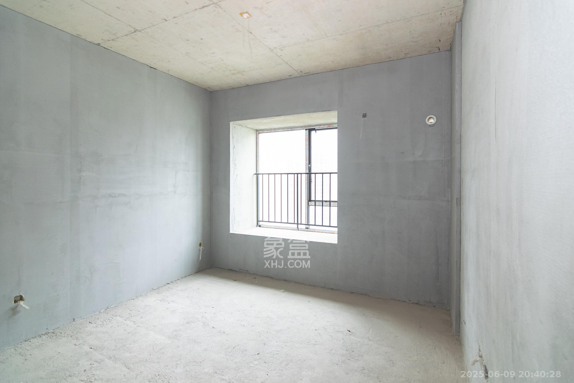 大汉汉府一期  4室2厅2卫    87.0万 大汉汉府一期  4室2厅2卫    87.0万卧室