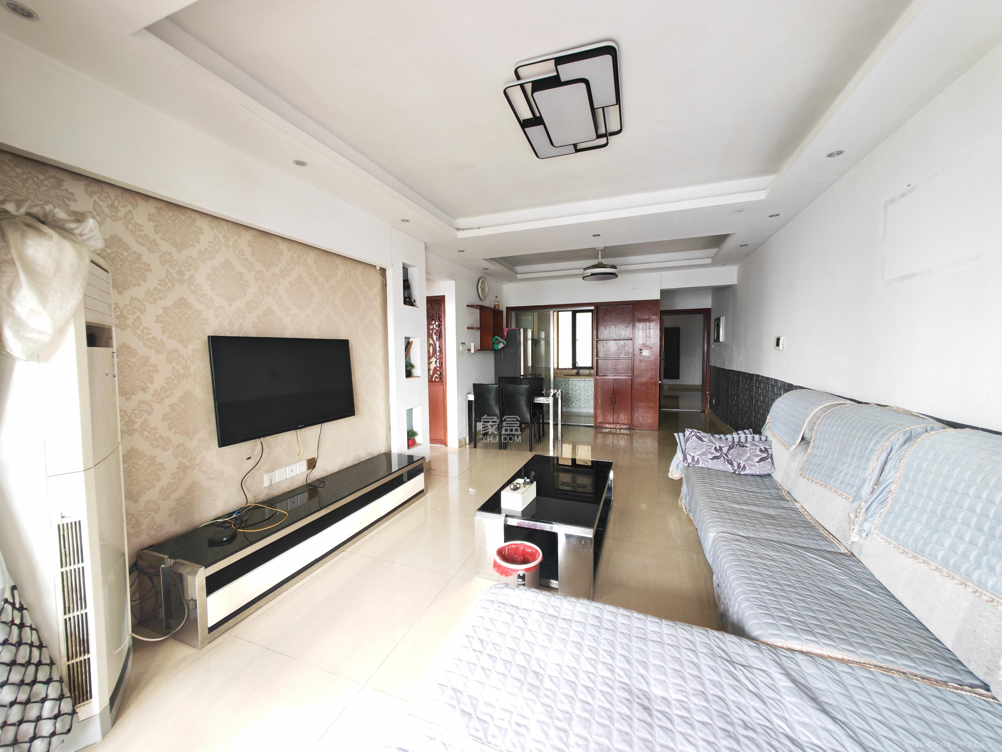 莱茵城 3室2厅1卫 1800.0元/月 莱茵城 3室2厅1卫 1800.0元/月室内图